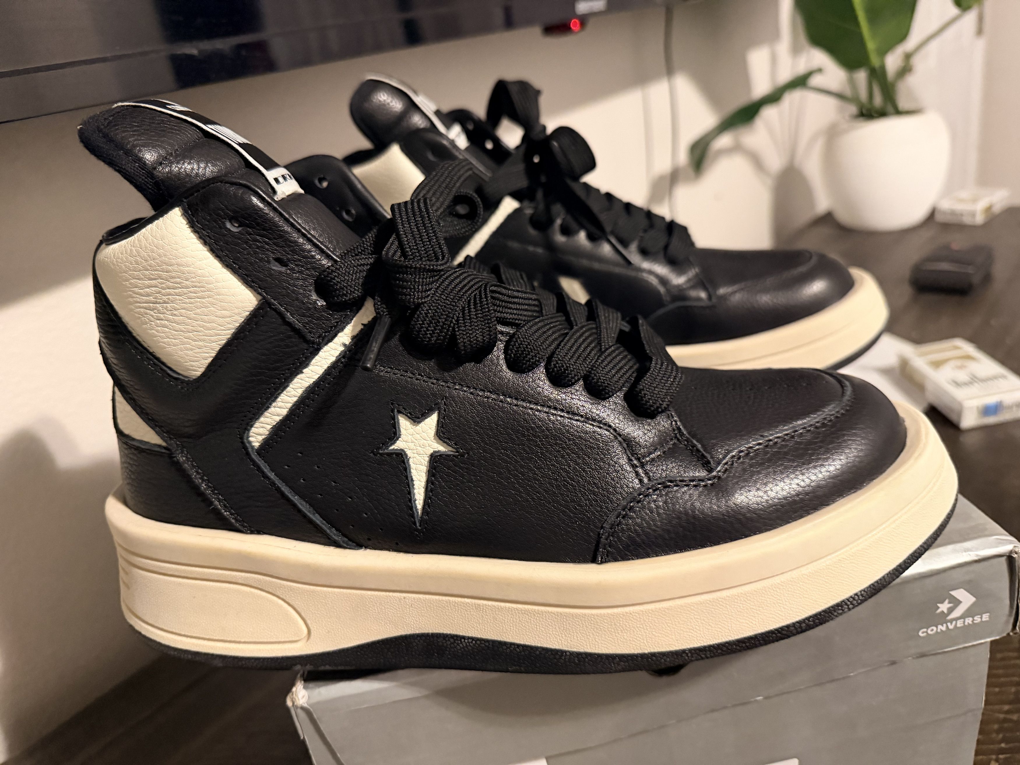 Rick Owens Rick Owen’s Collab with converse Size US 10 / EU 43 - 2 Thumbnail
