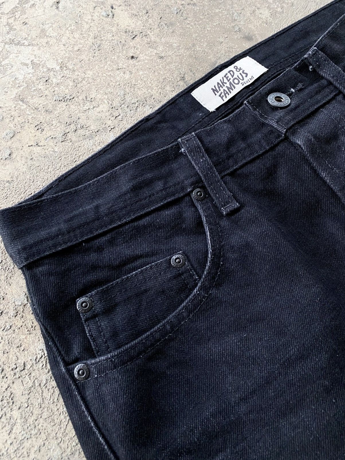 Naked & Famous Naked & famous weird guy solid black selvedge Size US 31 - 8 Thumbnail