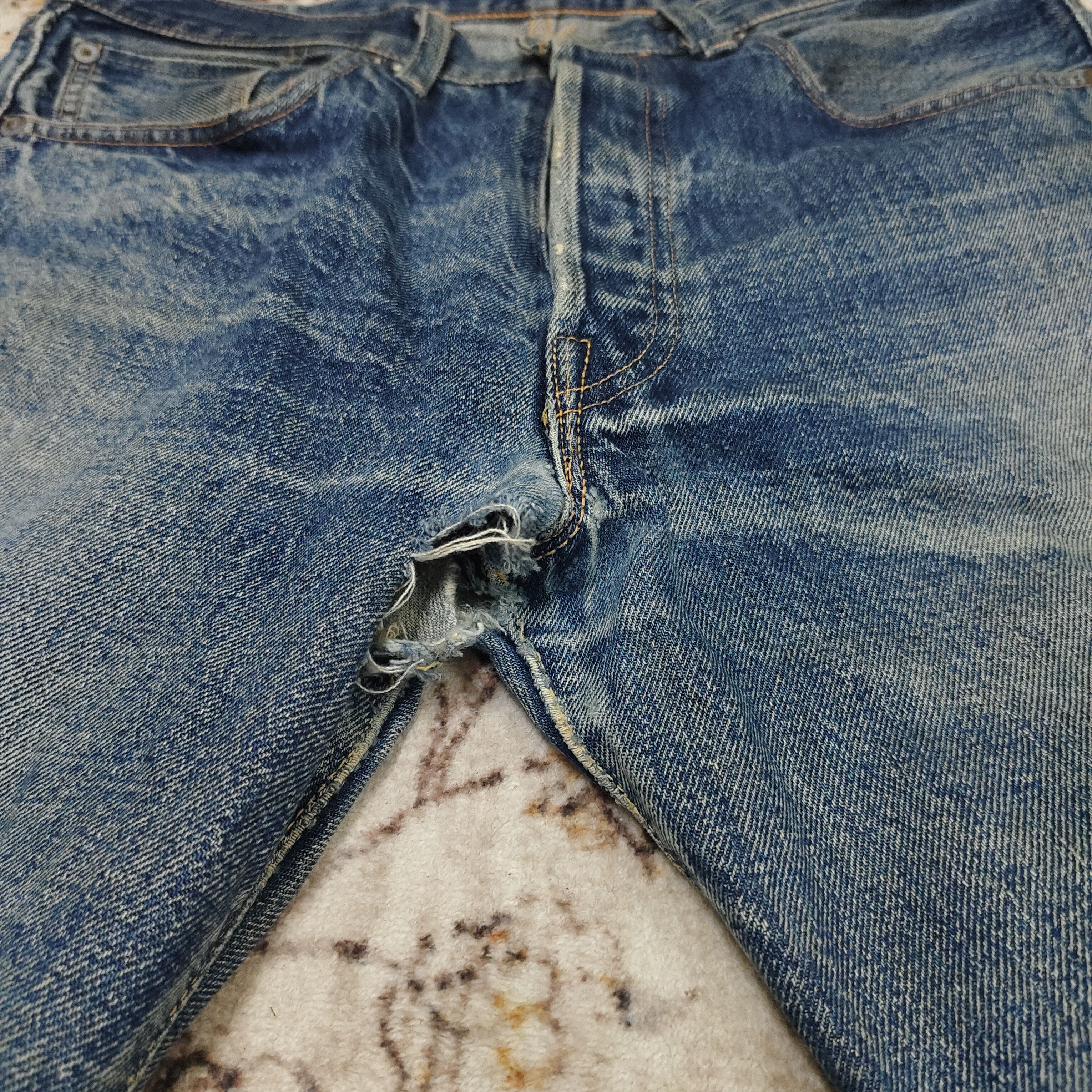 Levi's Vintage 90s Levi's 501xx Big E Distressed Selvedge Jean Size US 32 / EU 48 - 7 Thumbnail