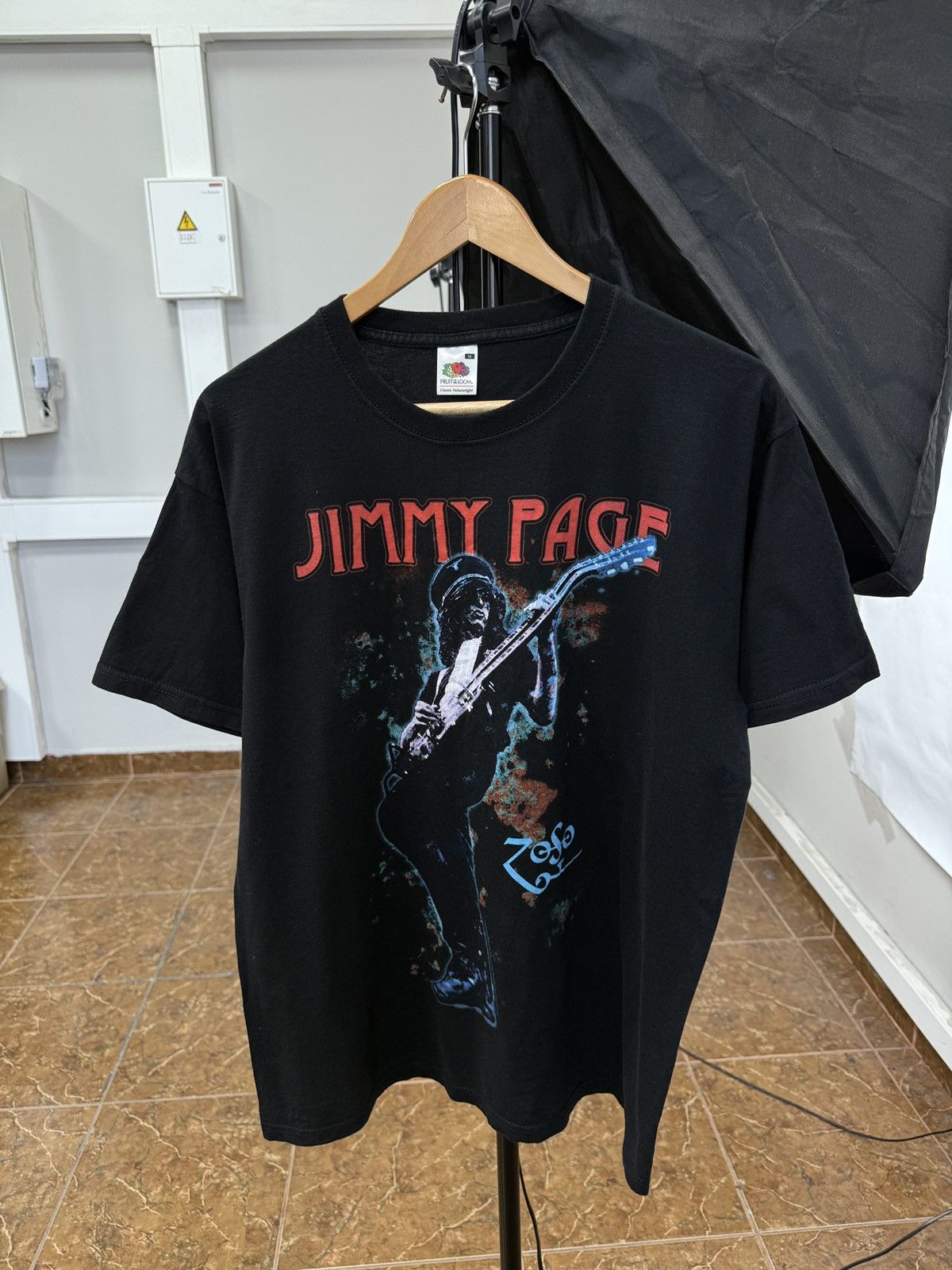 Led Zeppelin 🇬🇧 Vintage Jimmy Page ZoSo Led Zeppelin Band T-Shirt 2009 Size US M / EU 48-50 / 2 - 1 Thumbnail