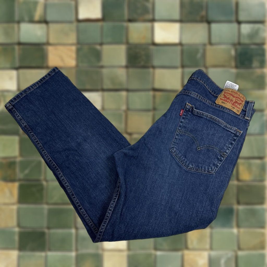 Levi's Levi's 505 Jeans Medium Wash Men Adult 36x30 Straight Leg Blue Denim Regular Pocket Coin 90s? Size US 36 / EU 52 - 1 Thumbnail