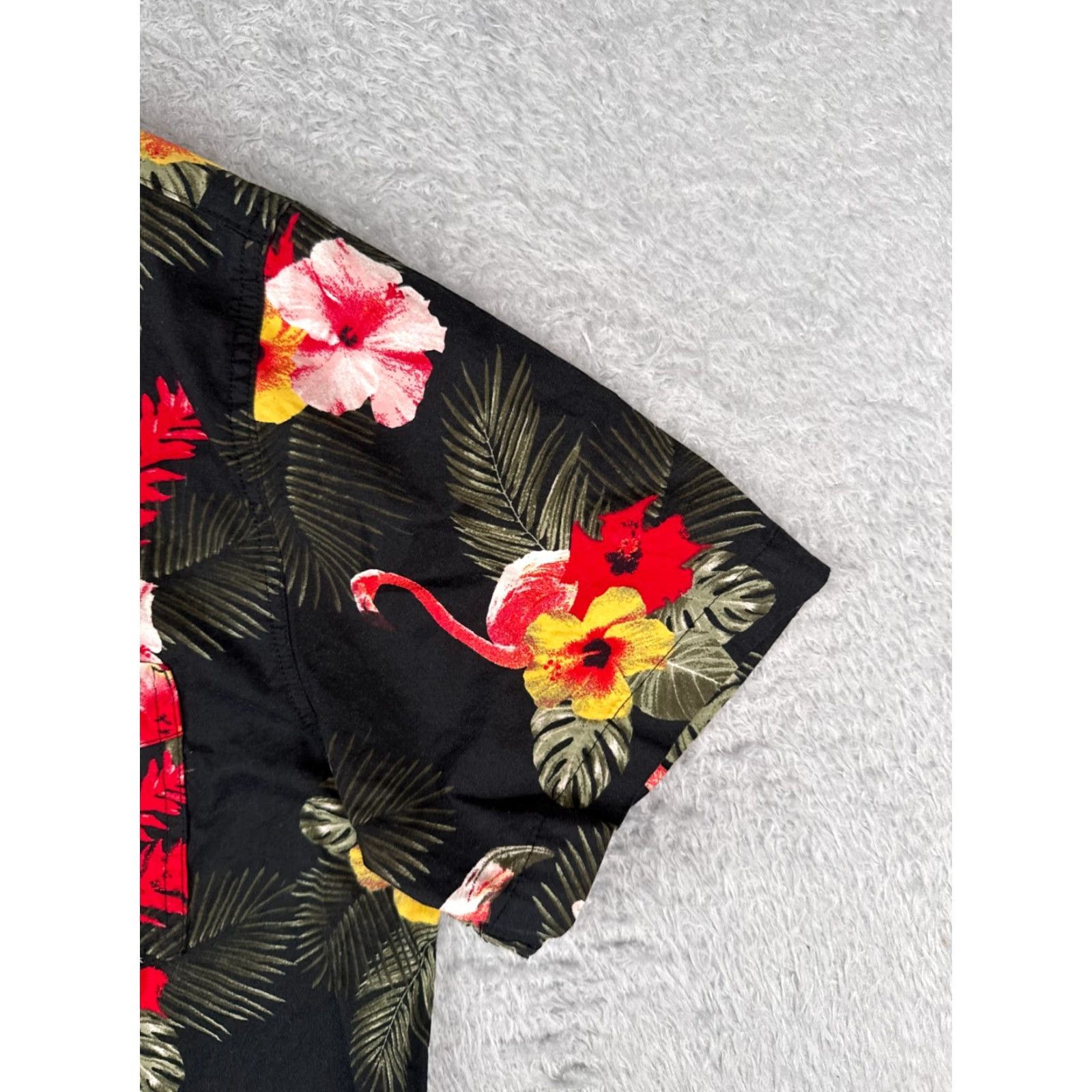 Levi's VINTAGE Levis Shirt Mens Extra Large Black Flamingo Floral Palm Leaf Hawaiian Vacation Size US XXL / EU 58 / 5 - 2 Thumbnail