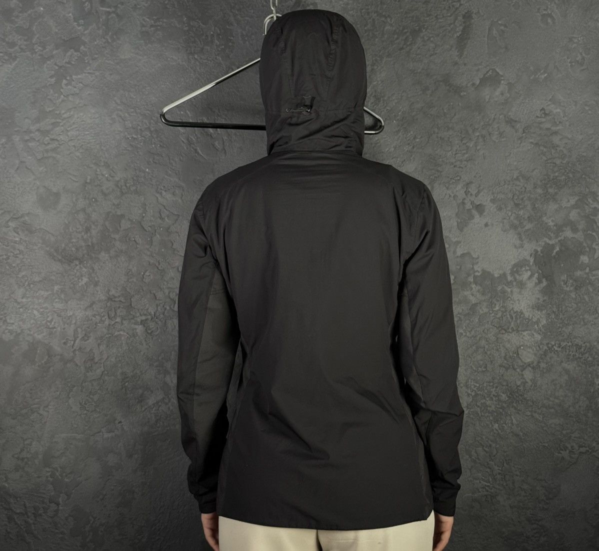 Arc'teryx Arc'Teryx Atom LT Hoody Jacket Women's Size M Black Size M / US 6-8 / IT 42-44 - 2 Thumbnail