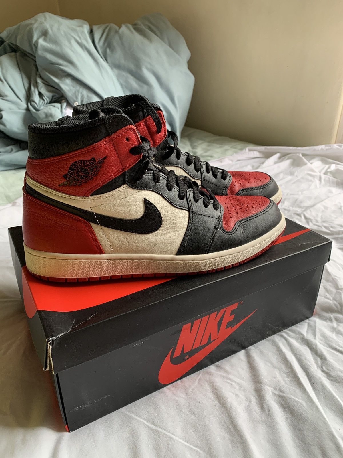 image of Jordan Nike Air Jordan 1 Retro High Bred Toe Nds Uk 11/us 12 Shoes, Men's