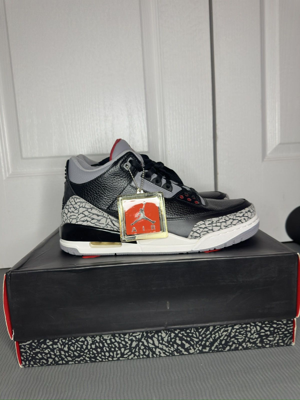 Jordan Brand 2011 Air Jordan 3 black cement Size US 10 / EU 43 - 2 Thumbnail