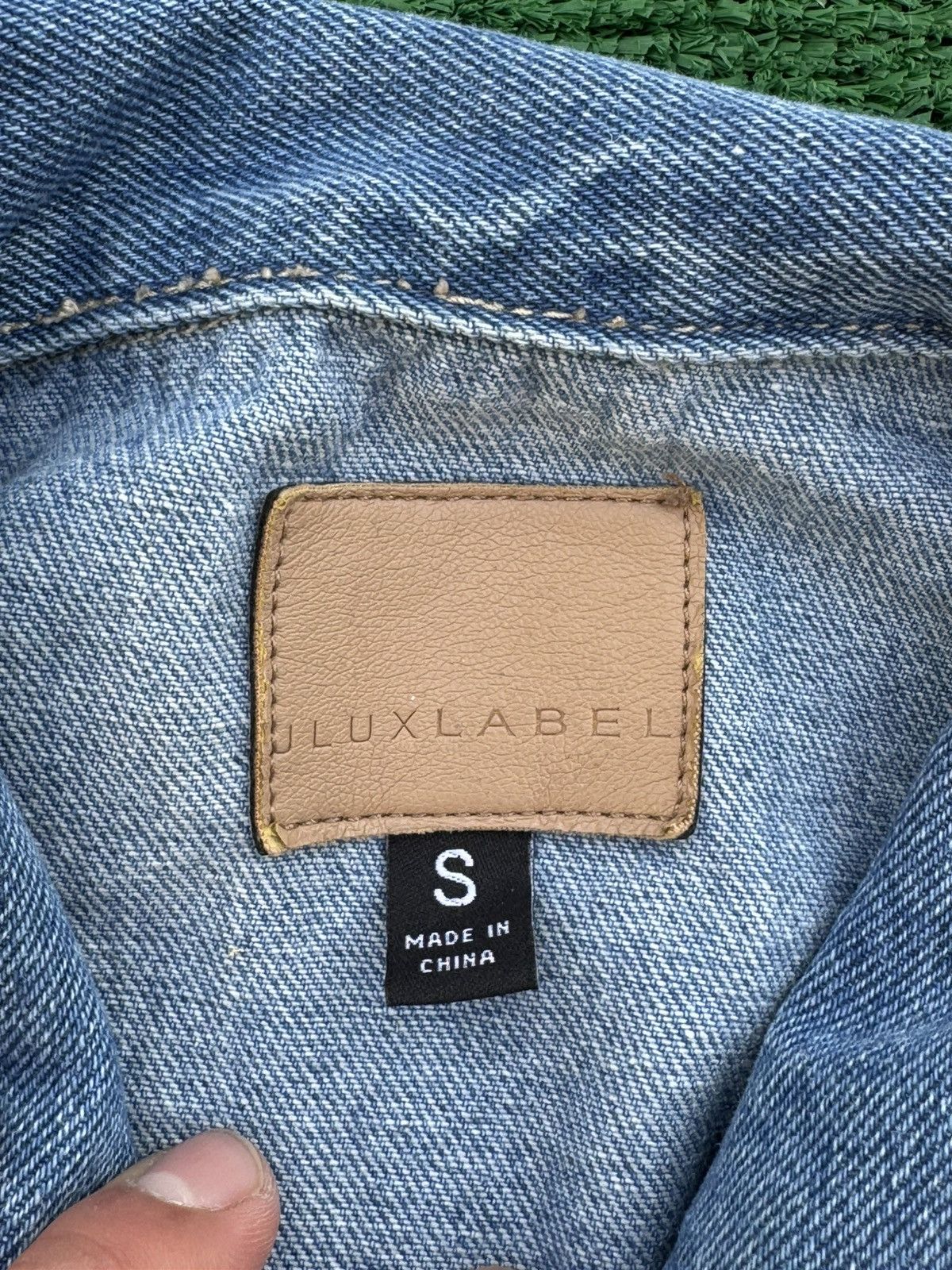 Other J LUX LABEL Cropped Denim Jacket w/ Frayed Hem Size S / US 4 / IT 40 - 3 Thumbnail