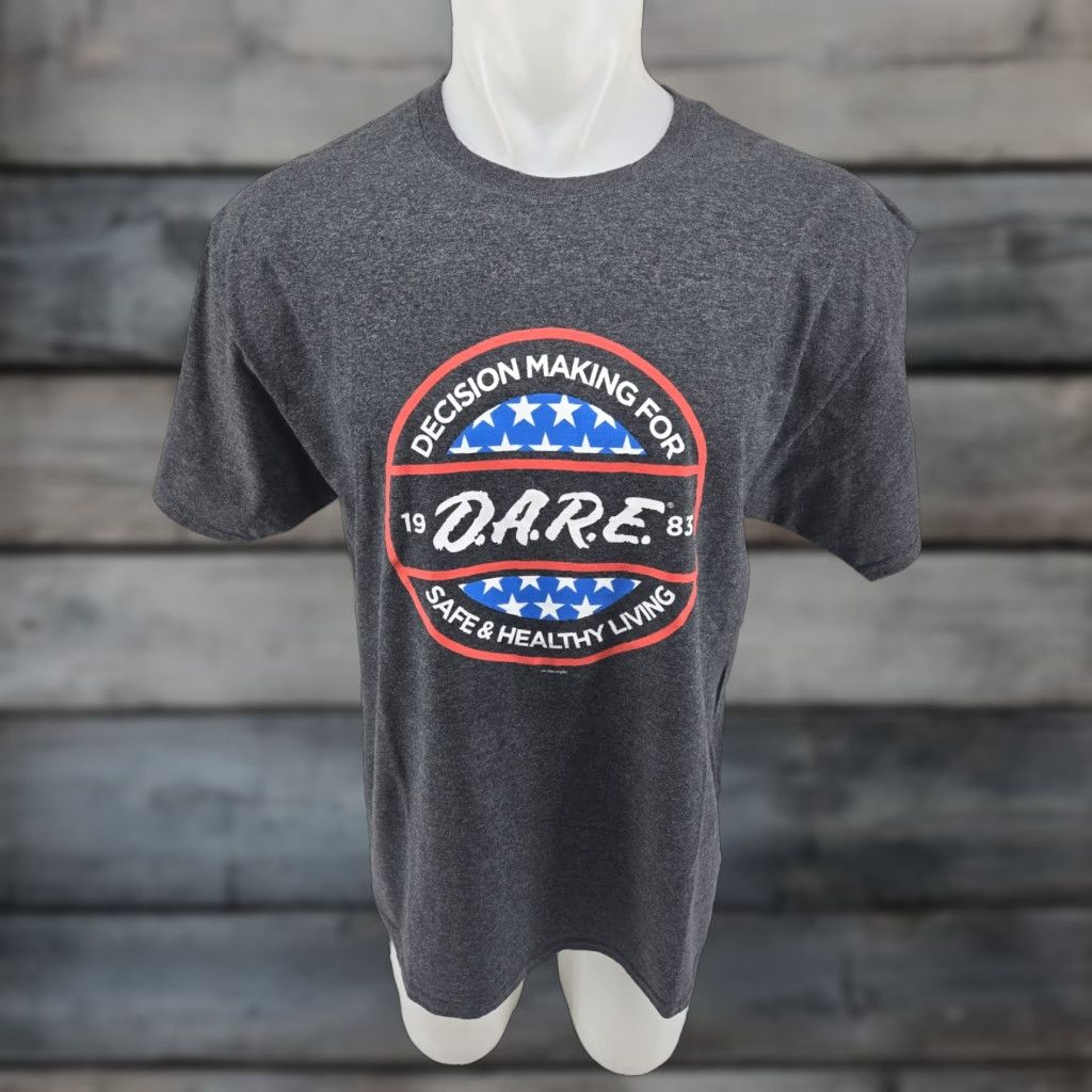 Fruit Of The Loom VINTAGE Fruit of the Loom DARE D.A.R.E. Graphic T-Shirt Anti-Drug Gray Faded Men’s Size LARGE Shirt Adult Large Gray DARE Graphic Logo 1990s Mens Size US L / EU 52-54 / 3 - 1 Thumbnail