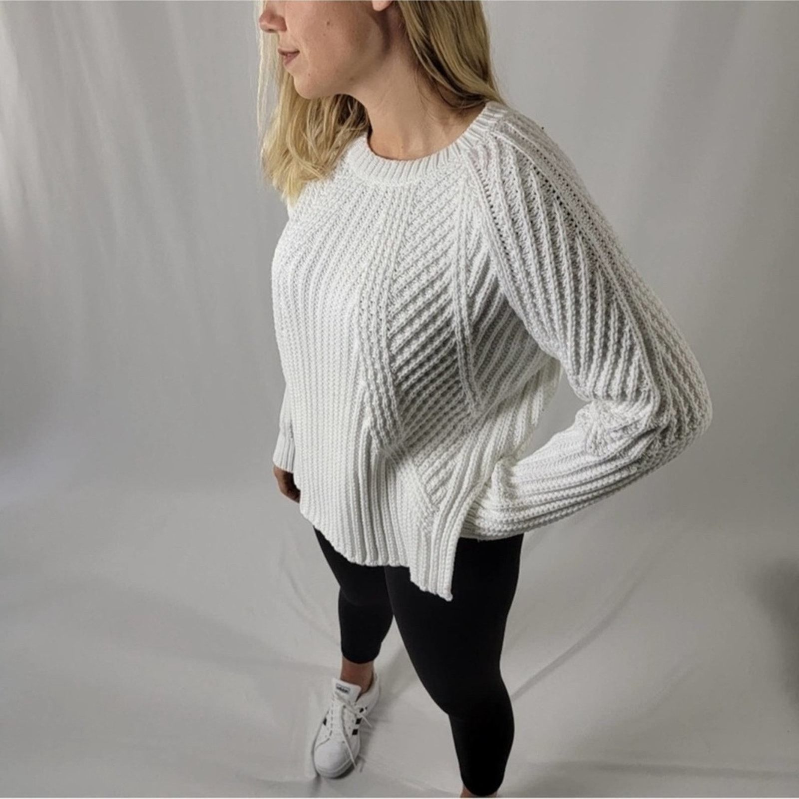 Vince Vince Cable Knit Fiaherman’s Sweater Size M / US 6-8 / IT 42-44 - 9 Thumbnail