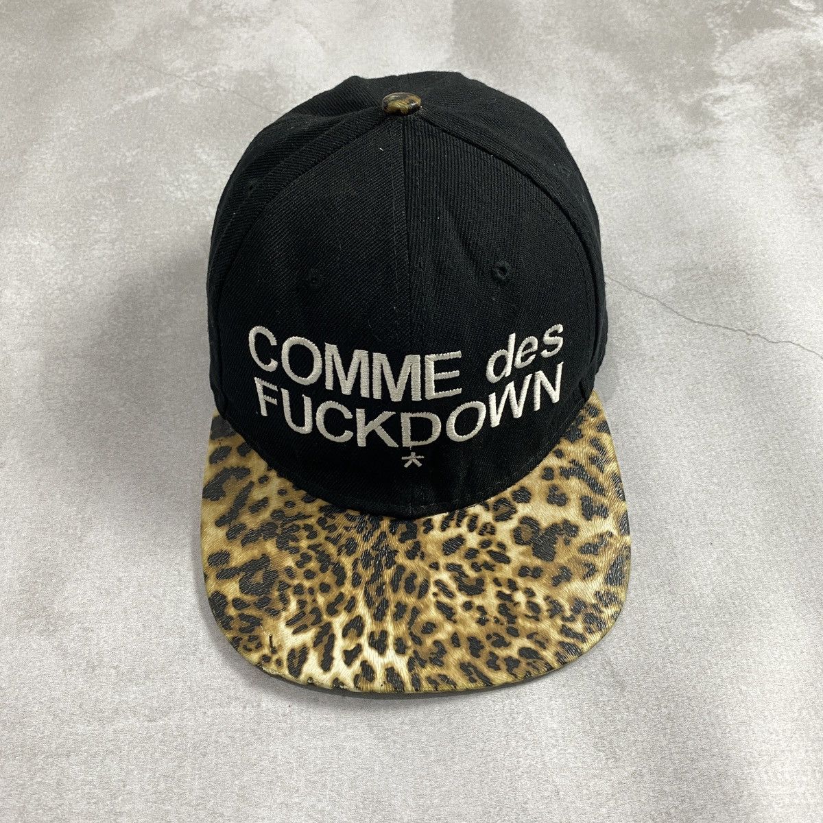 Comme Des Fuck Down Comme Des Fuckdown Leopard Hat Size ONE SIZE - 1 Thumbnail