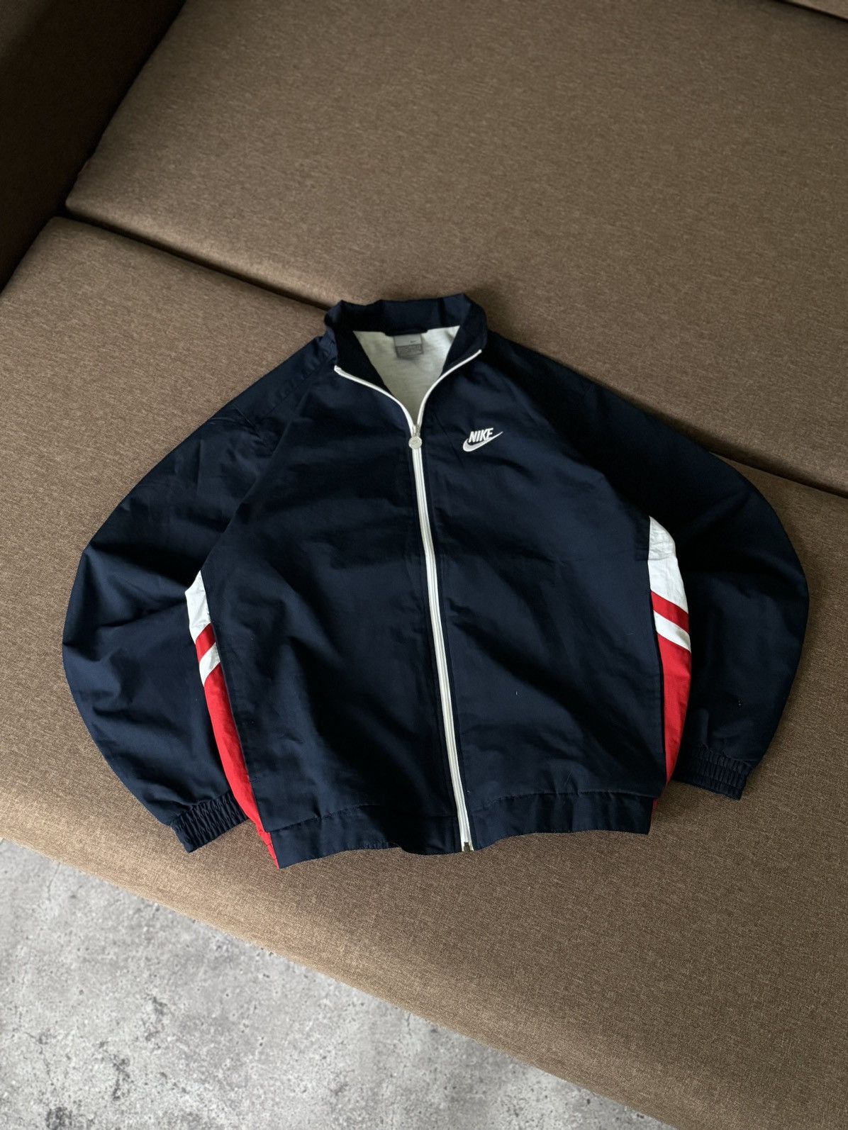 Nike × Vintage Vintage Nike Y2K oversized big logo nylon jacket hoodie Size US M / EU 48-50 / 2 - 2 Thumbnail