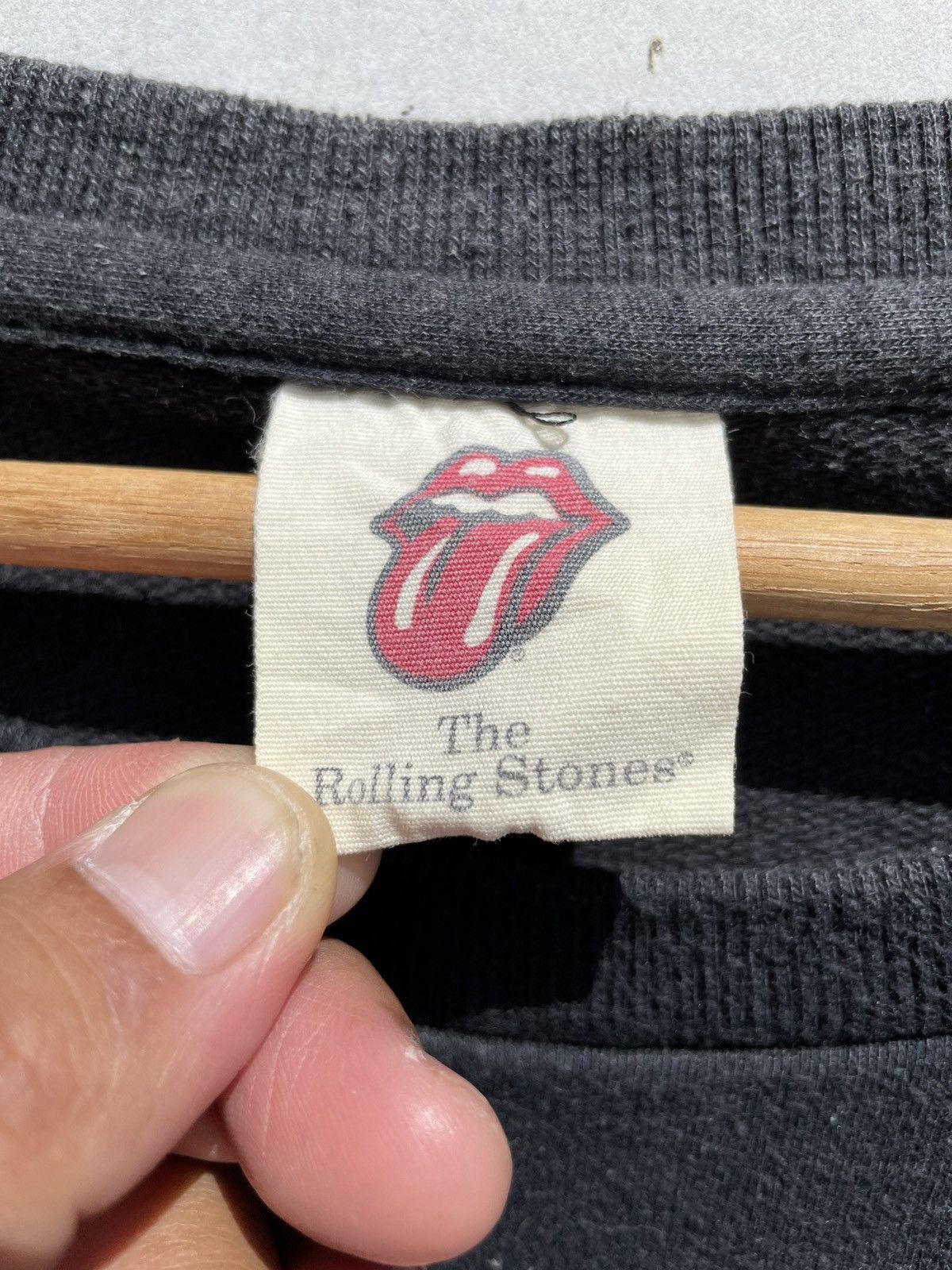 Band Tees 🔥Accept Binding Offer🔥 Vintage The Rolling Stones Big Logo Size S / US 4 / IT 40 - 5 Thumbnail