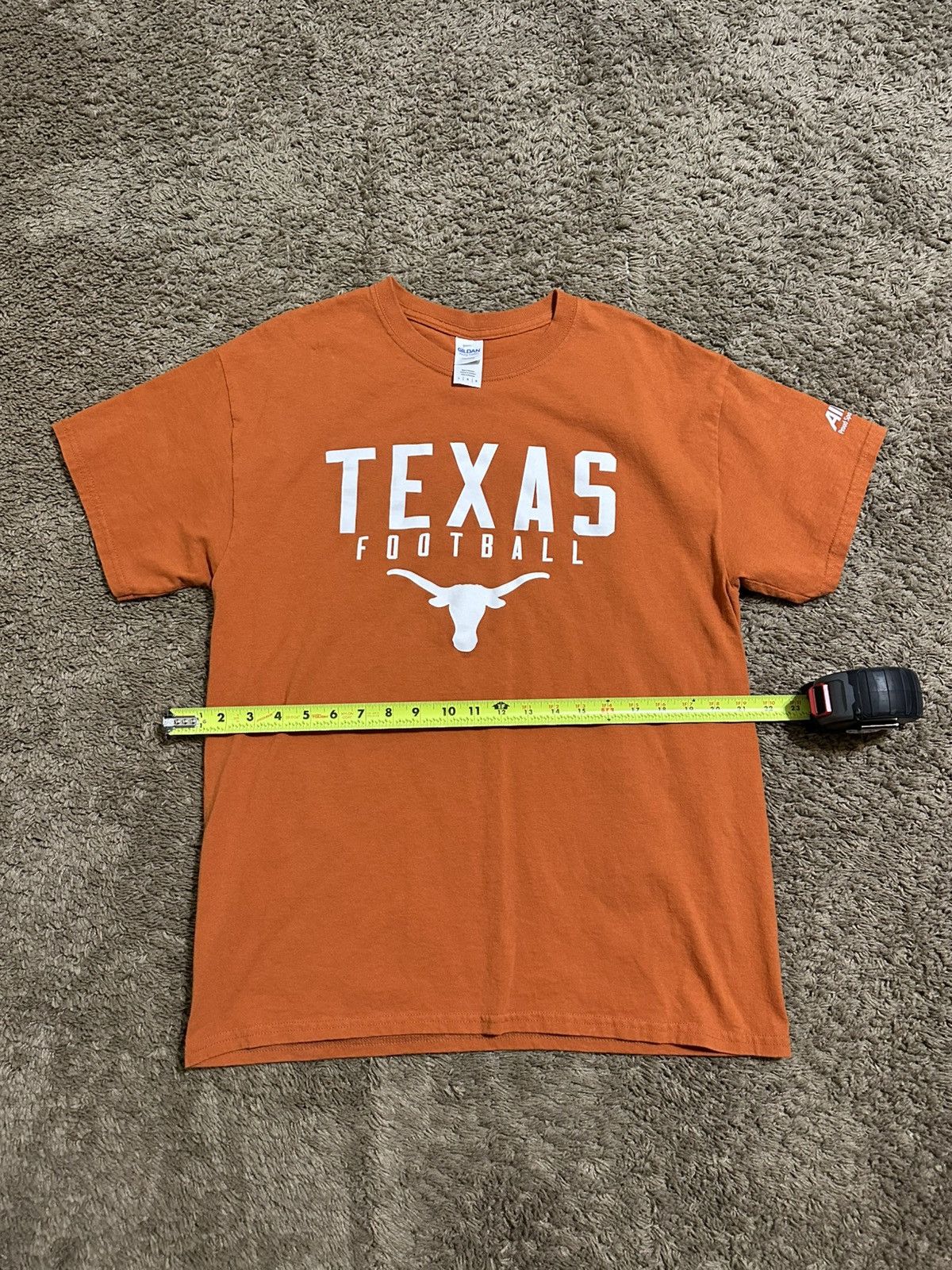 NCAA Vintage NCAA Texas Longhorns “football” shirt 00s size large Size US L / EU 52-54 / 3 - 4 Thumbnail