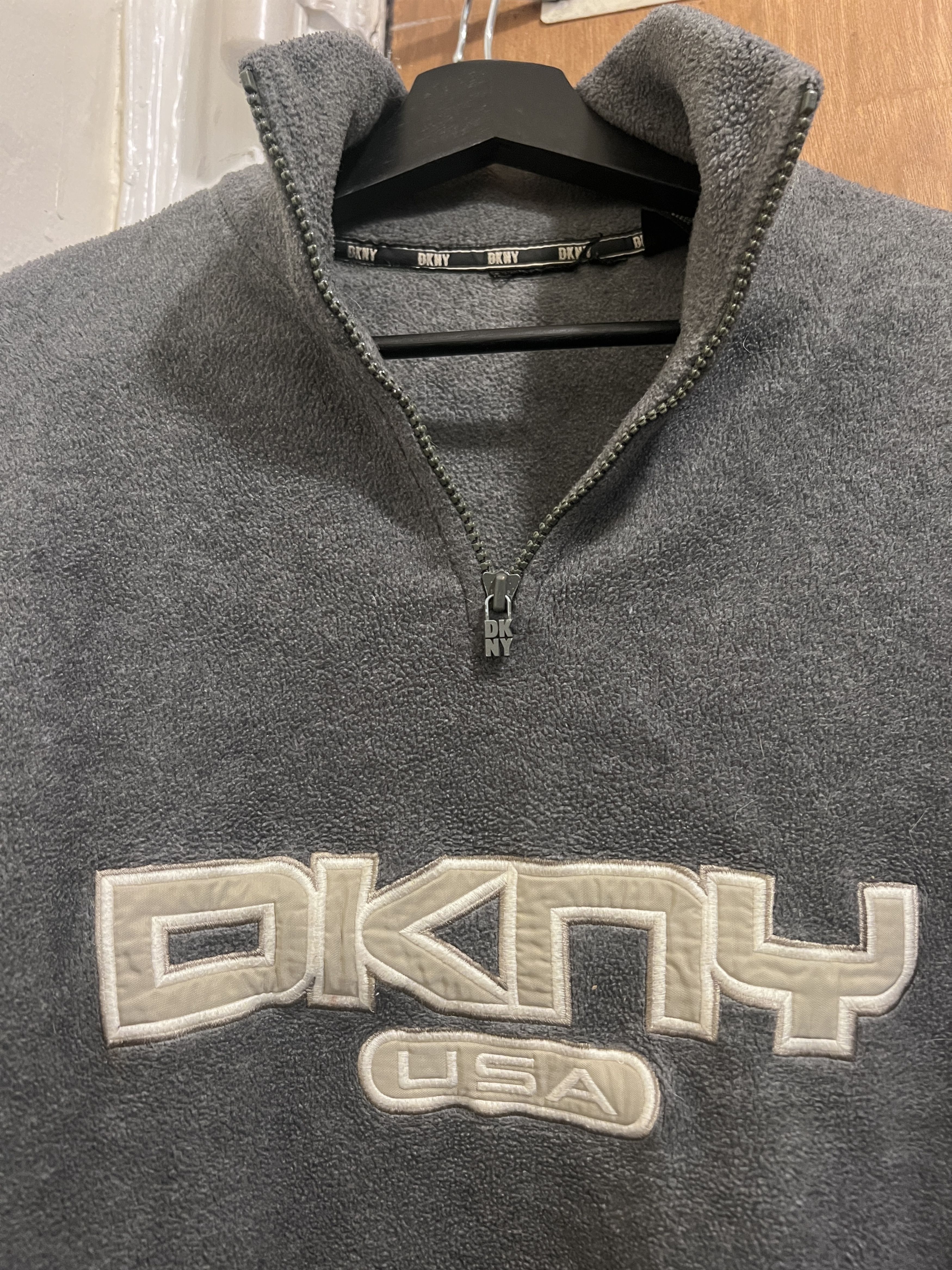 DKNY DKNY Quarter Zip Sweater (L) Size US L / EU 52-54 / 3 - 5 Thumbnail