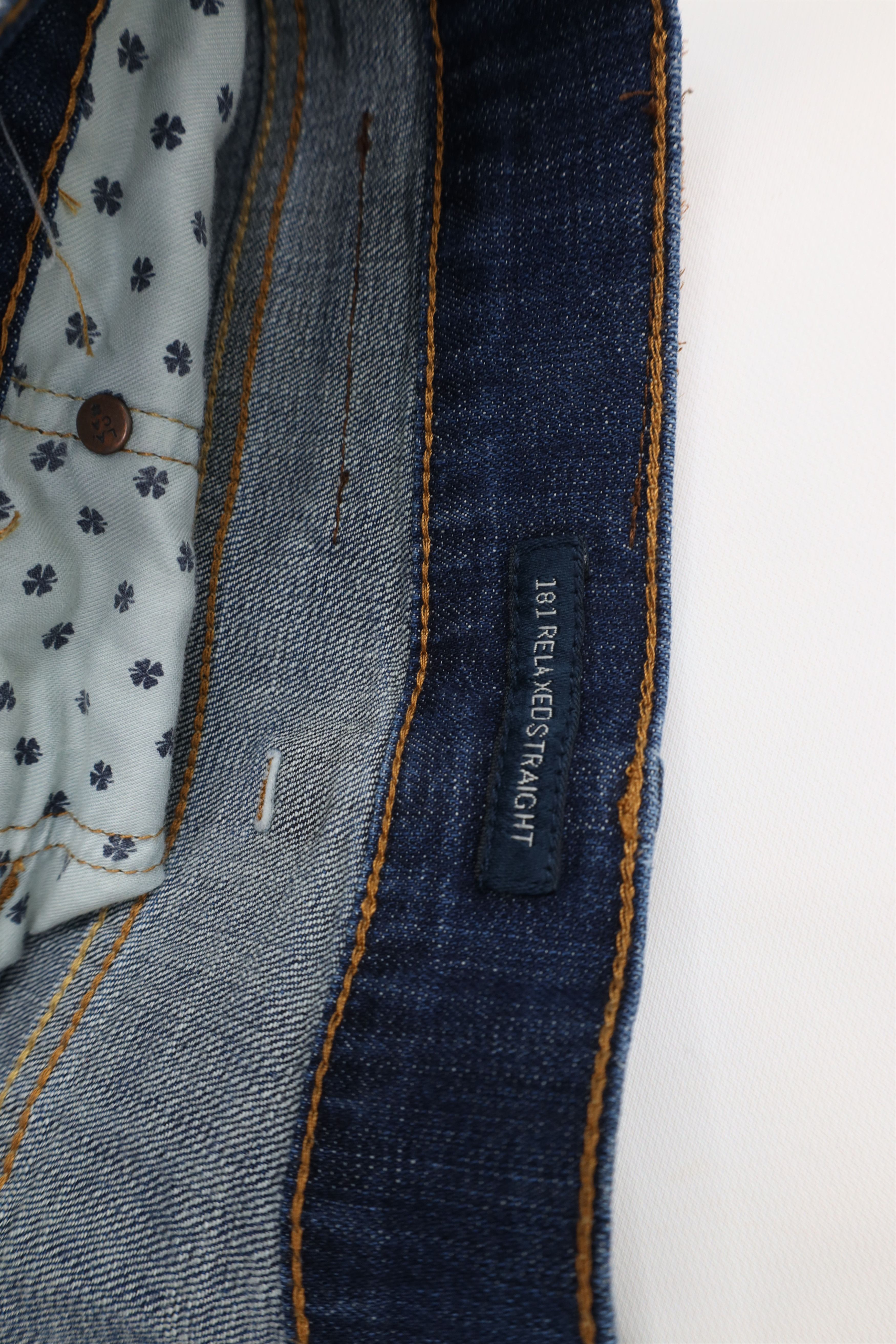 Lucky Brand Vintage Y2K Lucky Brand Relaxed 181 Straight Wide Leg Jeans Size US 42 / EU 58 - 8 Thumbnail