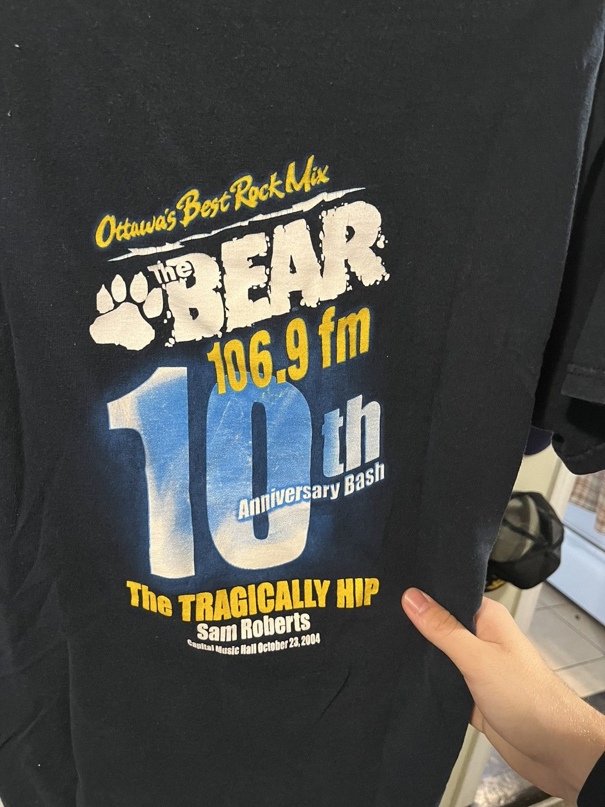 Vintage Vintage Tragically Hip Ottawa’s Best Rock Mix T-Shirt Size US L / EU 52-54 / 3 - 1 Thumbnail
