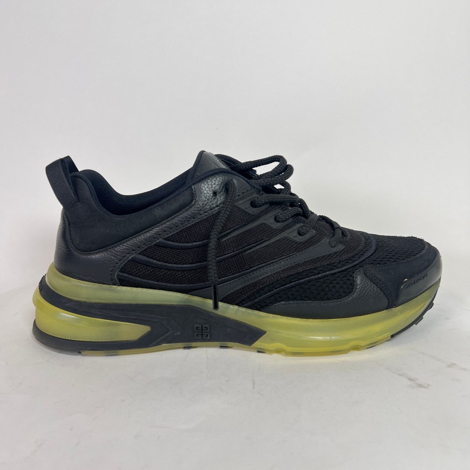 Givenchy Givenchy Black GIV 1 Low Top Sneaker Size 43 Size US 10 / EU 43 - 1 Thumbnail