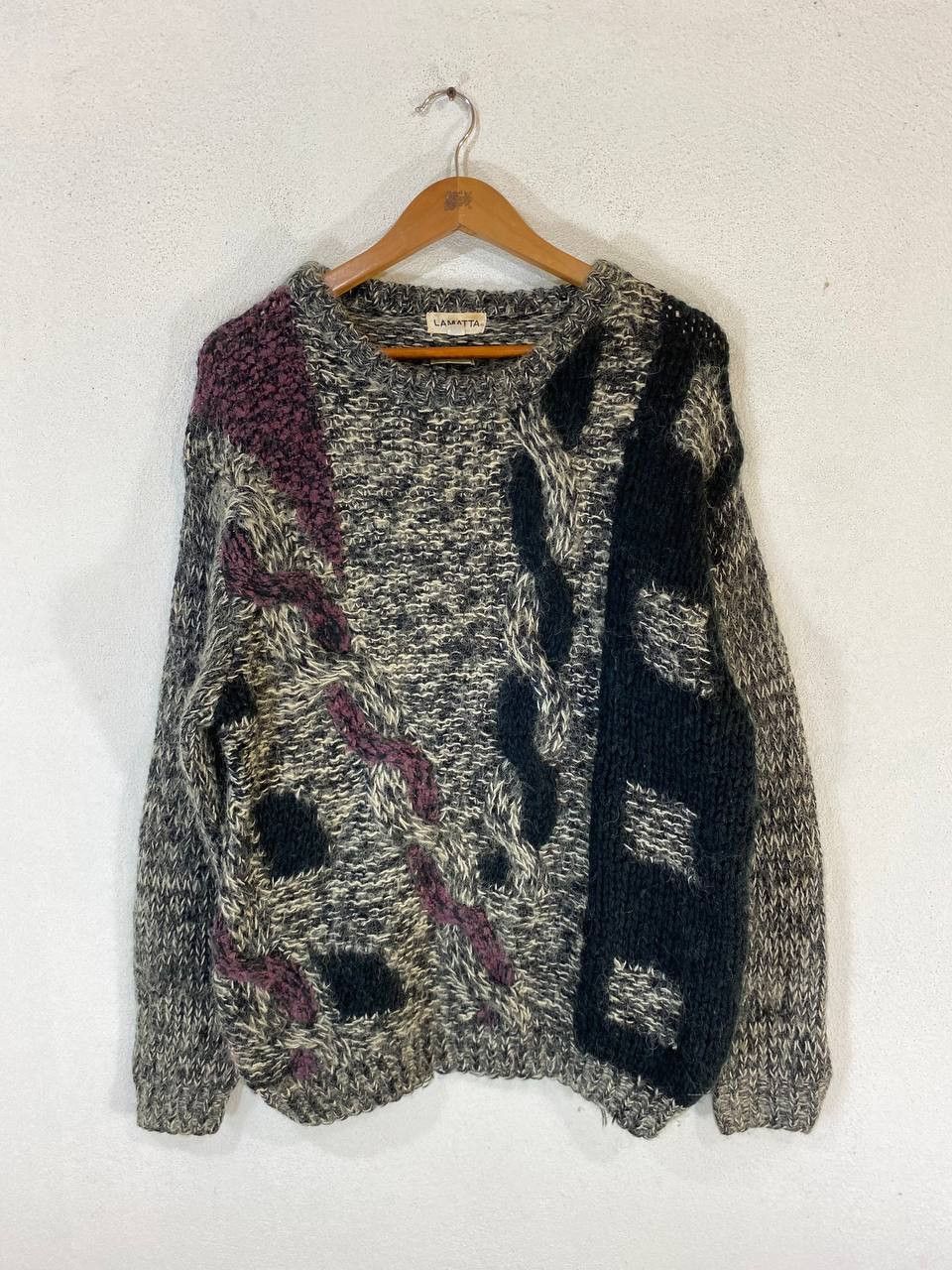 Japanese Brand vintage japanese brand hand knitting knitwear nice design Size US L / EU 52-54 / 3 - 1 Thumbnail