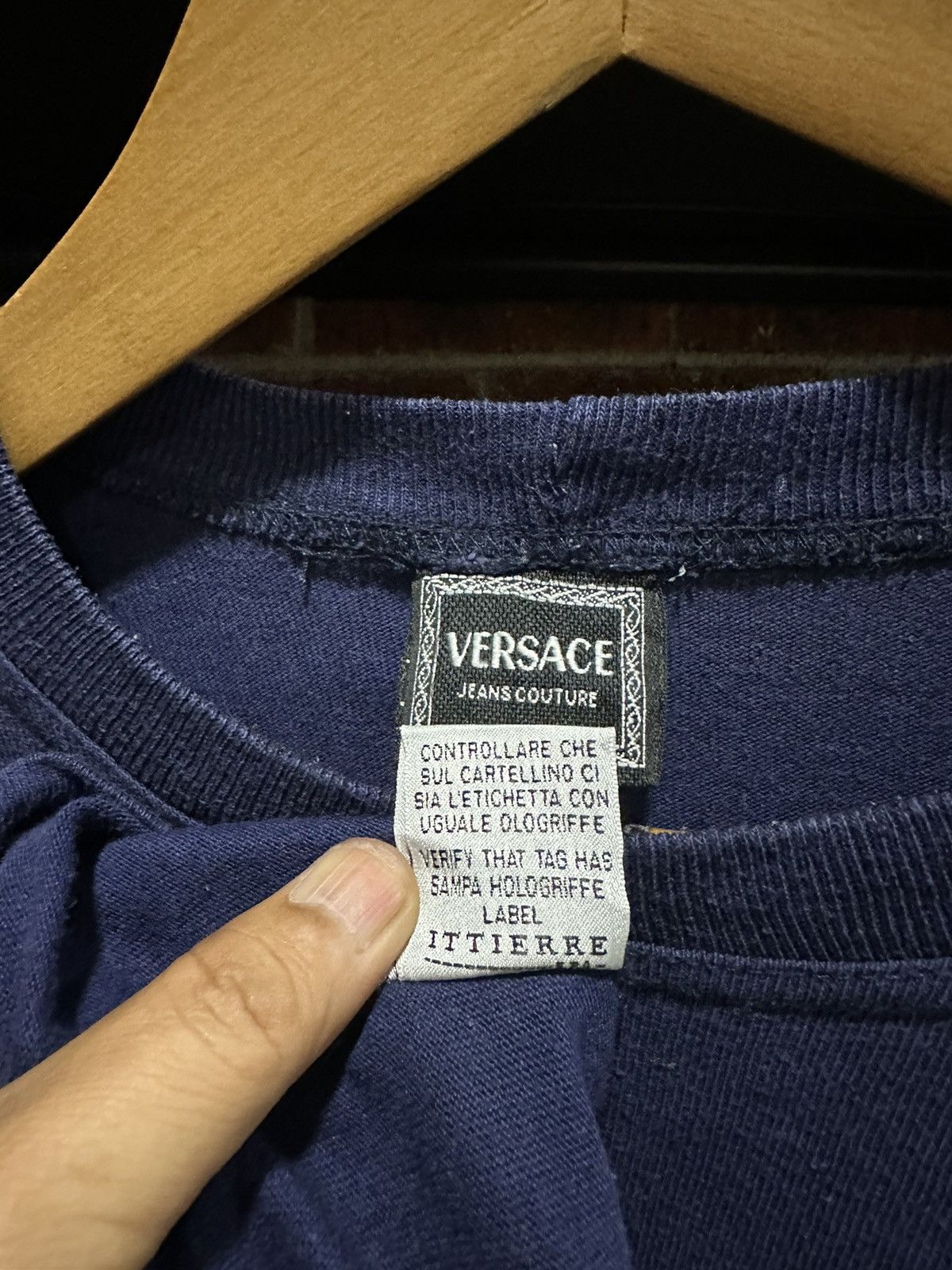 Versace Vintage Versace Long Sleeve Faded Tee Size US M / EU 48-50 / 2 - 10 Thumbnail