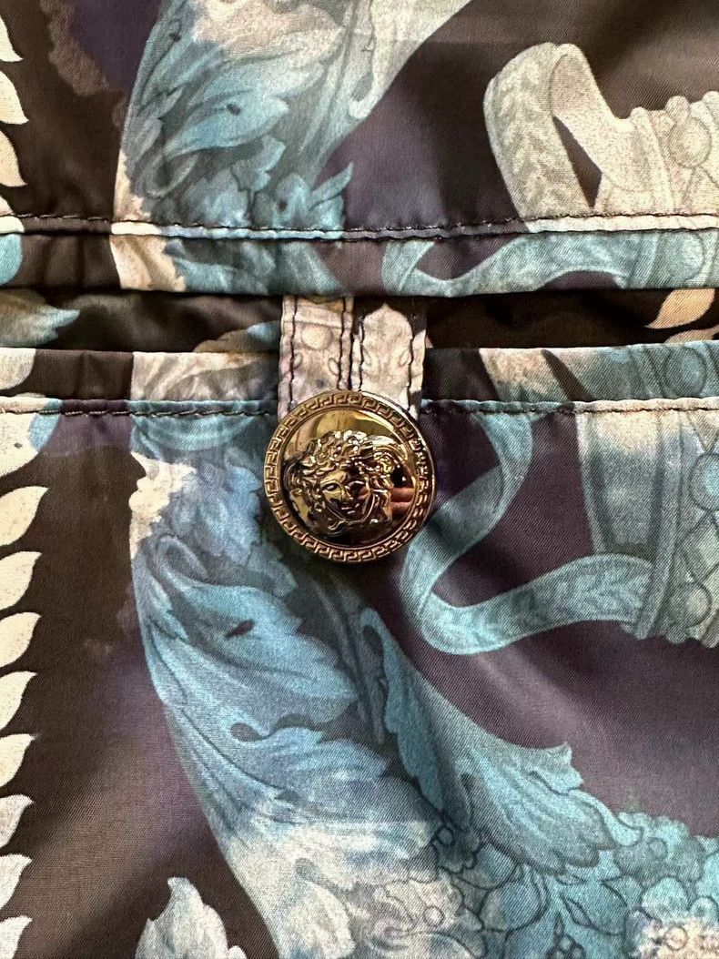 Versace Versace Main line thin coat Size US M / EU 48-50 / 2 - 7 Thumbnail