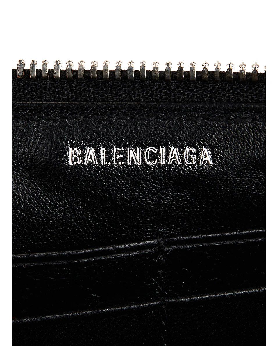 Balenciaga o1bcso1str0924 Size: OS / Le Cagole Phone Pouch in Black Size ONE SIZE - 5 Thumbnail