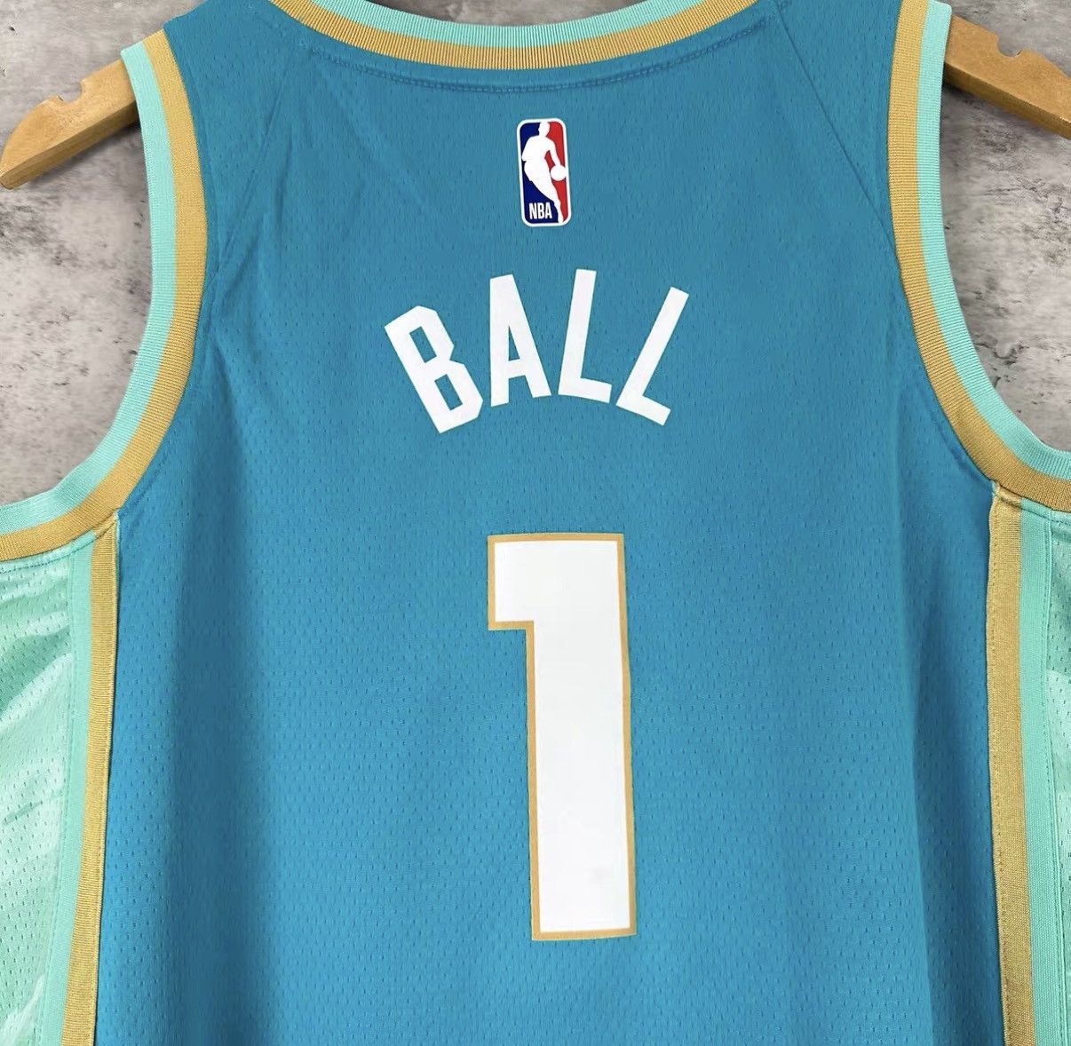 Nike Nike NBA Hornets Ball No.1 Fan Edition Jersey J42 Size US S / EU 44-46 / 1 - 4 Thumbnail