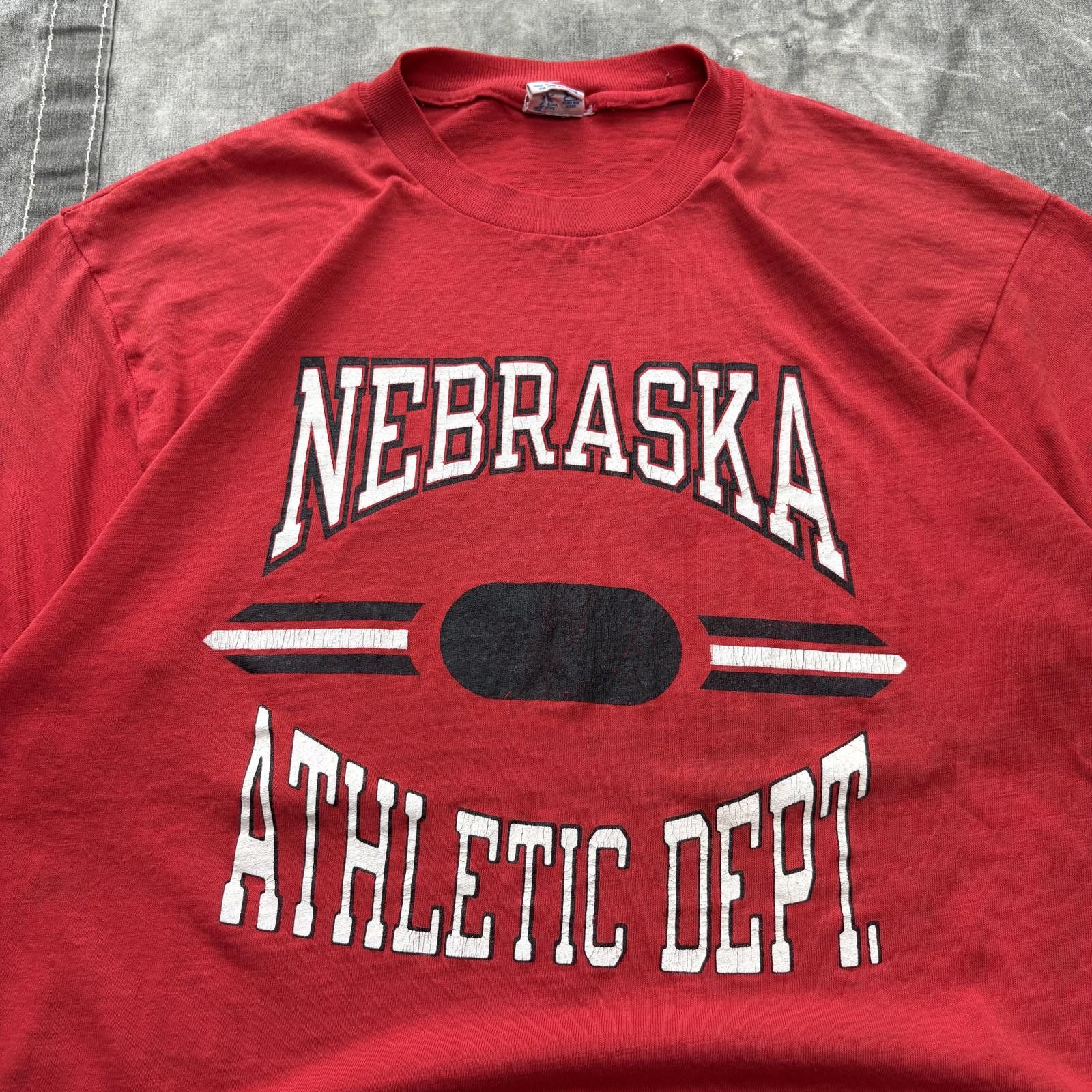Champion Vintage Distressed 80s Champion Nebraska Cornhuskers Shirt Size US L / EU 52-54 / 3 - 2 Thumbnail
