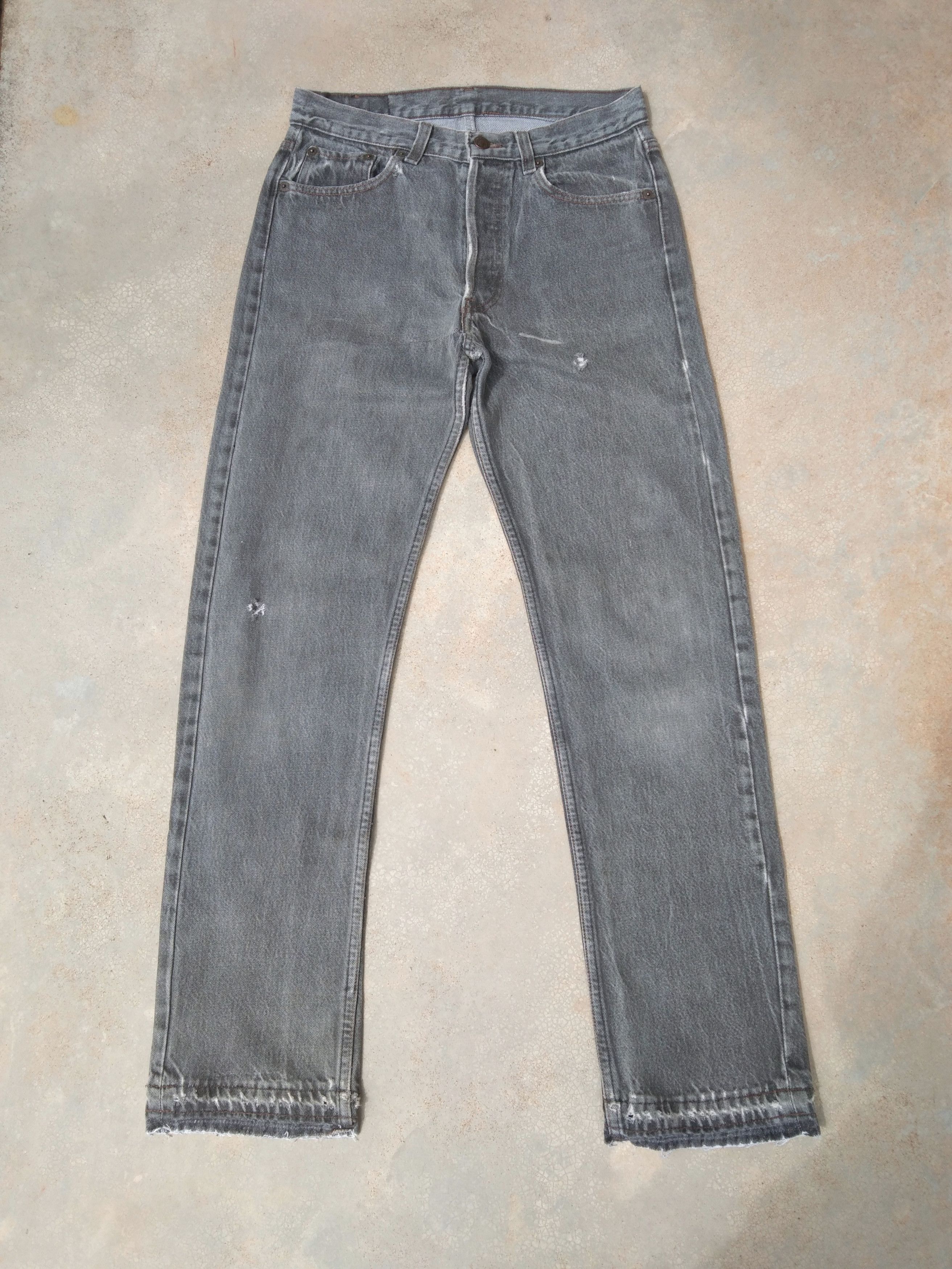 Levi's 80s Vintage Levi's 501 Made In USA Distressed Jeans 29x30 Size US 29 - 2 Thumbnail