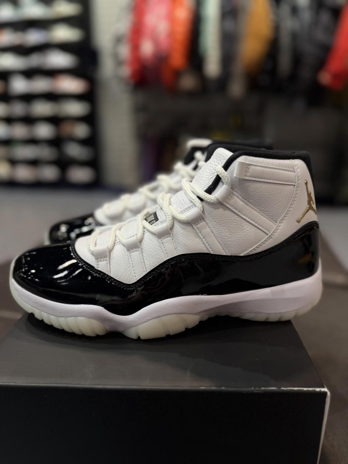 Jordan Brand Size 10 - Air Jordan 11 Retro Mid Gratitude Defining Moments Size US 10 / EU 43 - 3 Thumbnail