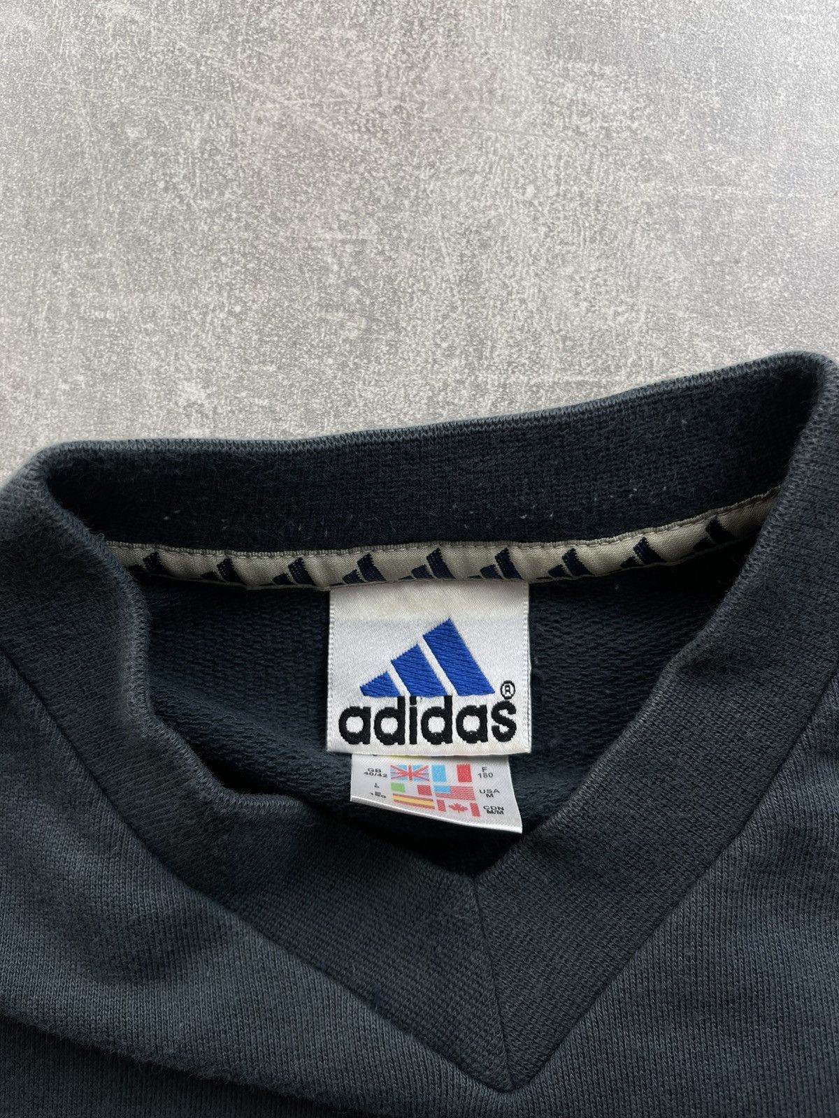 Adidas × Vintage Vintage 2000s Adidas V-Neck Sweatshirt Navy Blue Size US M / EU 48-50 / 2 - 7 Thumbnail