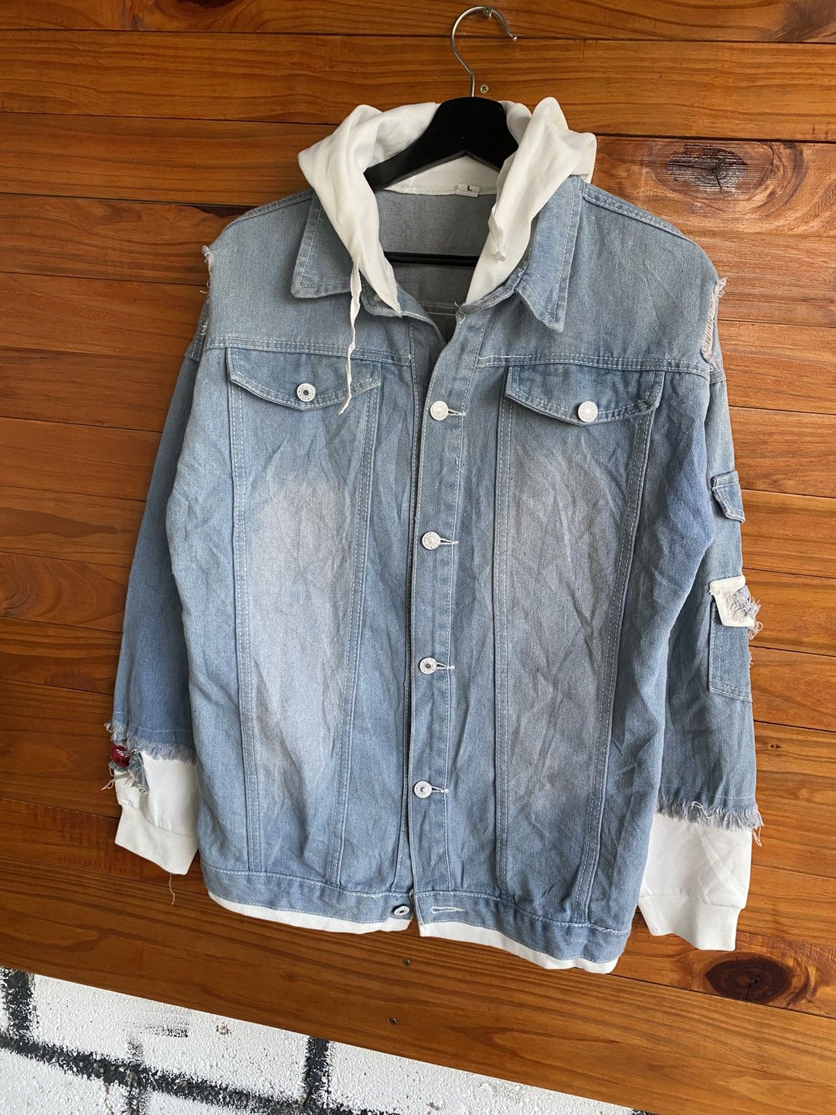 Japanese Brand Vintage-Inspired Light Wash Denim Jacket Hoodie Cat Graphic Size M / US 6-8 / IT 42-44 - 9 Thumbnail