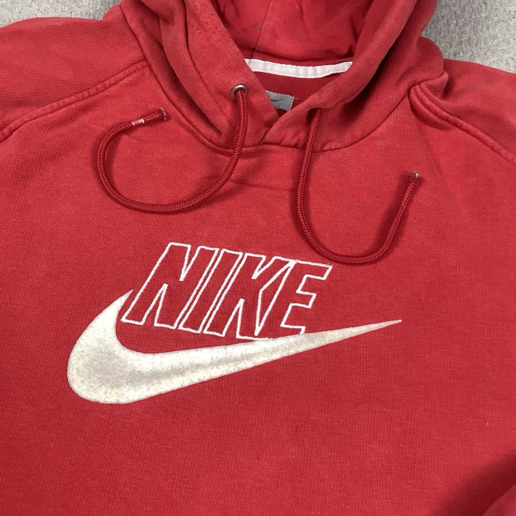 Nike VINTAGE Nike Sweatshirt Hoodie XL Red Swoosh Distressed Check Y2K Rare Vtg Logo Size US XL / EU 56 / 4 - 3 Thumbnail