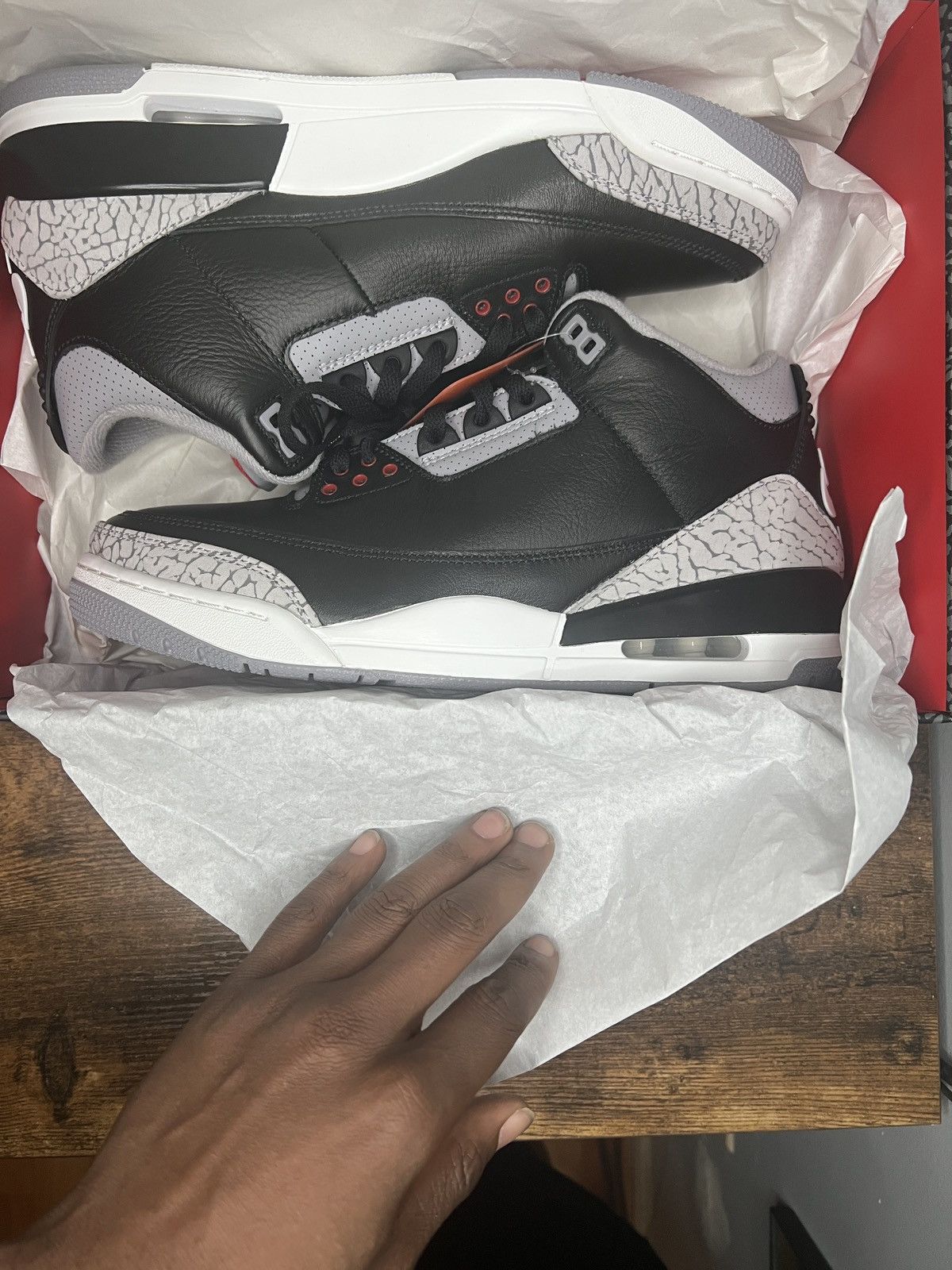 Jordan Brand Air Jordan 3 Cement Size US 10 / EU 43 - 2 Thumbnail