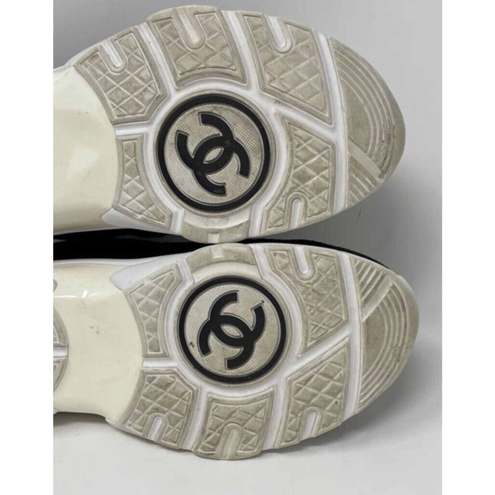 Chanel Chanel Trainers Sneakers 39 Black/White Size US 8 / IT 38 - 7 Thumbnail