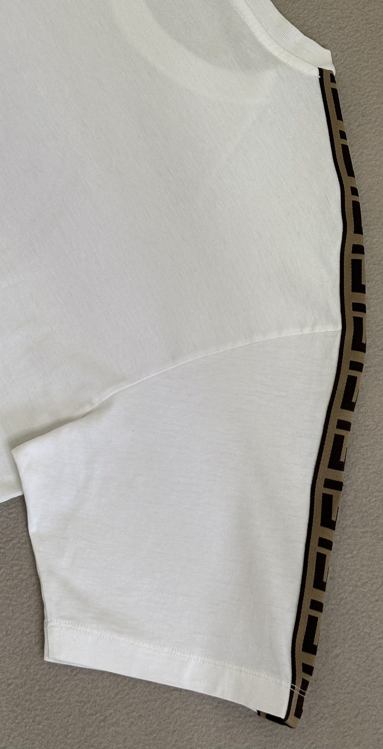 Fendi T-shirt Fendi Monogram Medium Size US M / EU 48-50 / 2 - 15 Thumbnail