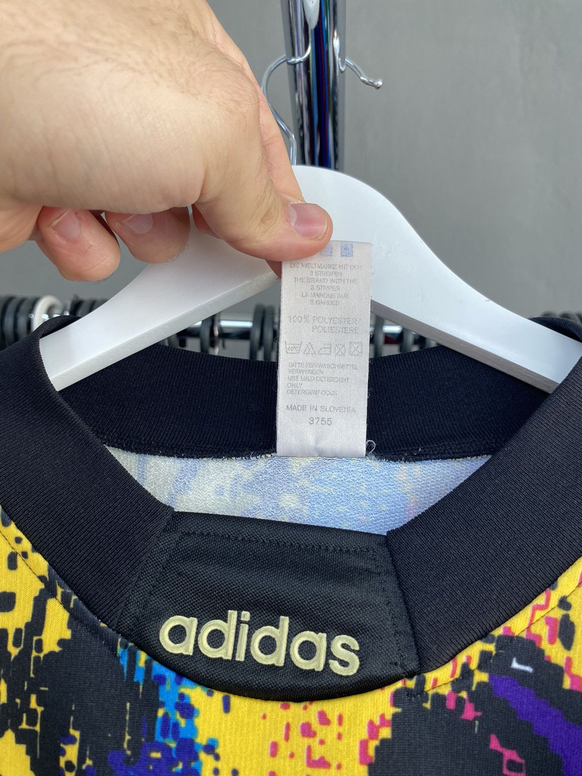 Adidas ADIDAS VINTAGE TEMPLATE 1992-1993 GOALKEEPER FOOTBALL JERSEY Size US XL / EU 56 / 4 - 4 Thumbnail