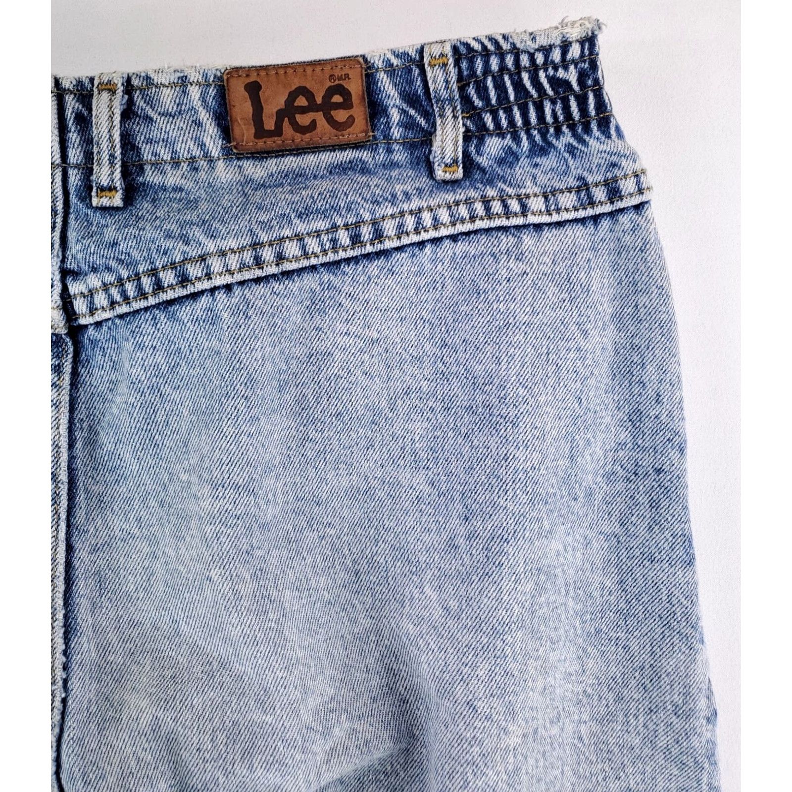 Lee VINTAGE Lee Jeans Womens 18 L 90s Acid Wash Bareback Elastic Waist 35 x 31.5 Wide-Leg Blue Mens Womens Girls Size 24" / US 00 / IT 34 - 7 Thumbnail