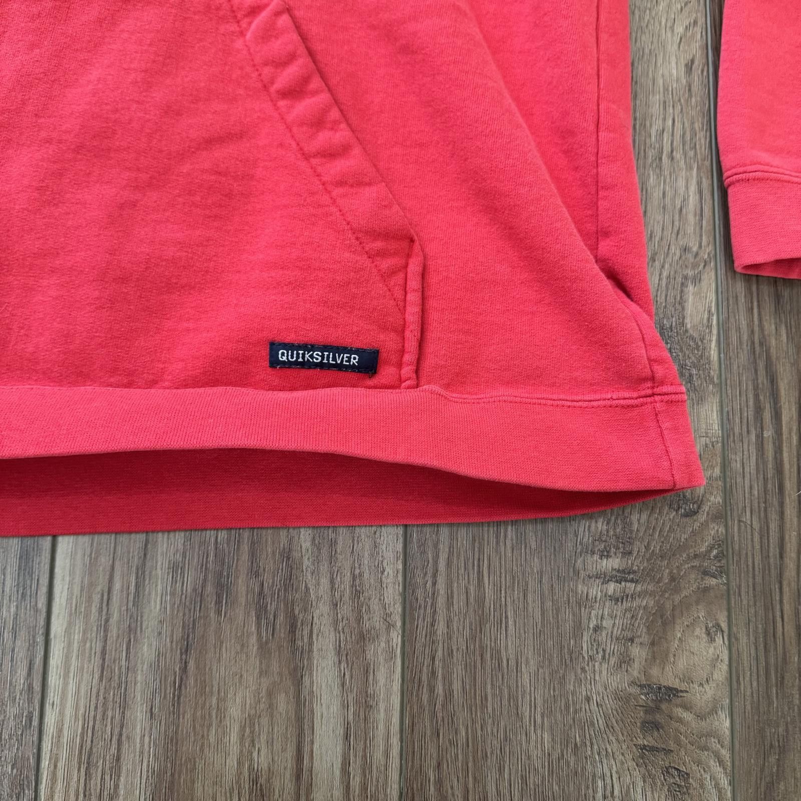 Quiksilver Vintage Y2K Quiksilver Red Hoodie Skate Surf Grunge Size S Size US S / EU 44-46 / 1 - 5 Thumbnail