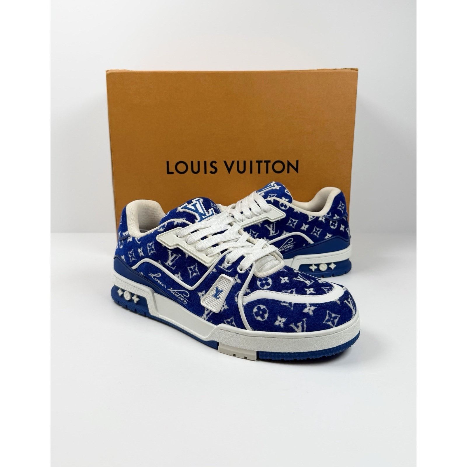 Louis Vuitton Size 8UK/9US - Louis Vuitton Monogram Textile Trainer NEW Size US 9 / EU 42 - 2 Thumbnail