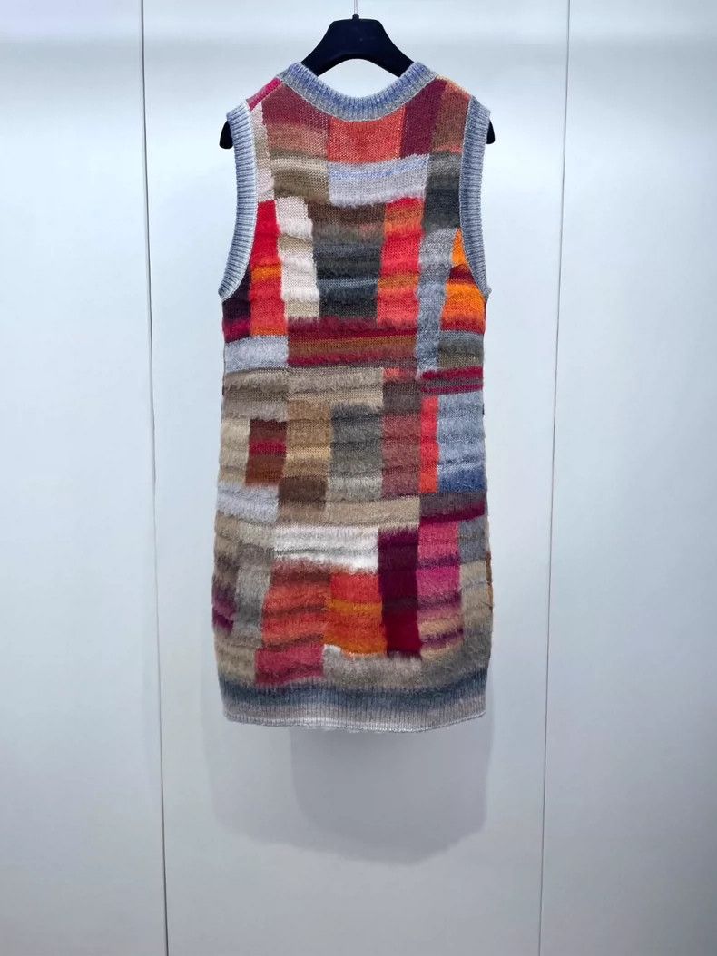 Chanel Chanel 24A sheep wool color block stitching knitted vest sk Size XS / US 0-2 / IT 36-38 - 2 Thumbnail