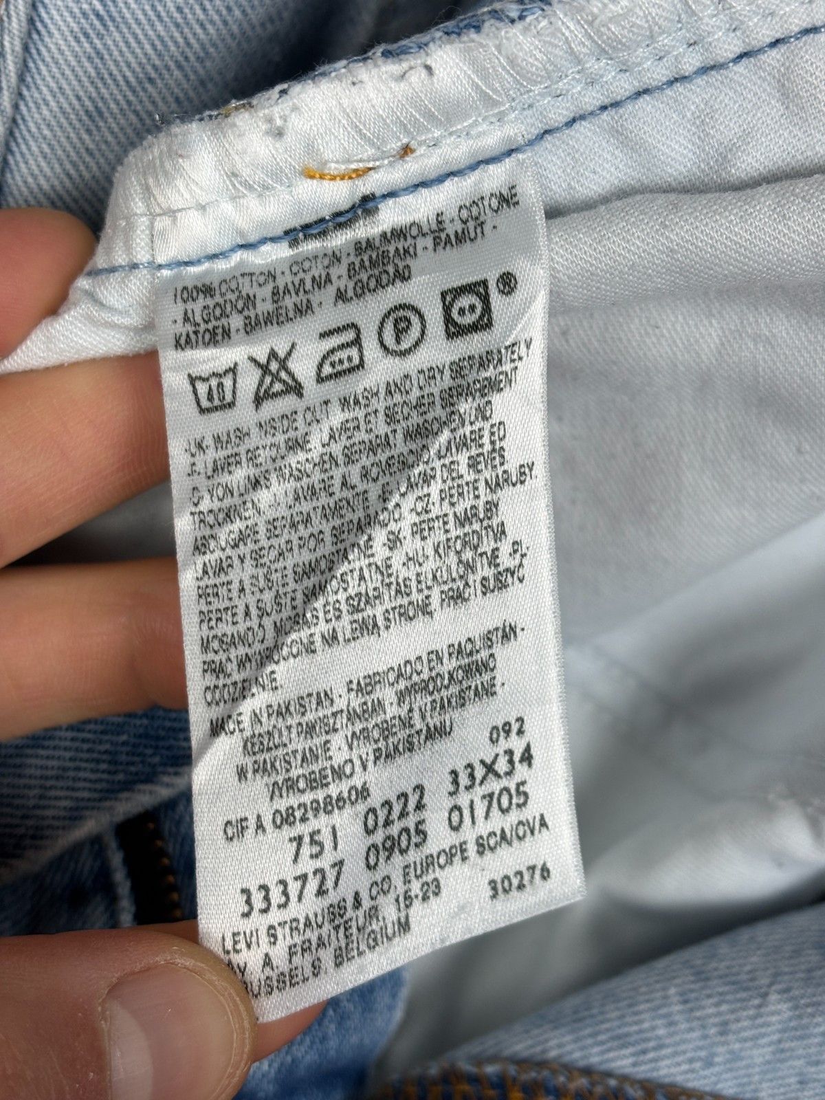 Levi's Vintage Levi's 751 02 Light Blue Stone Wash Denim Jeans Size US 33 - 22 Thumbnail