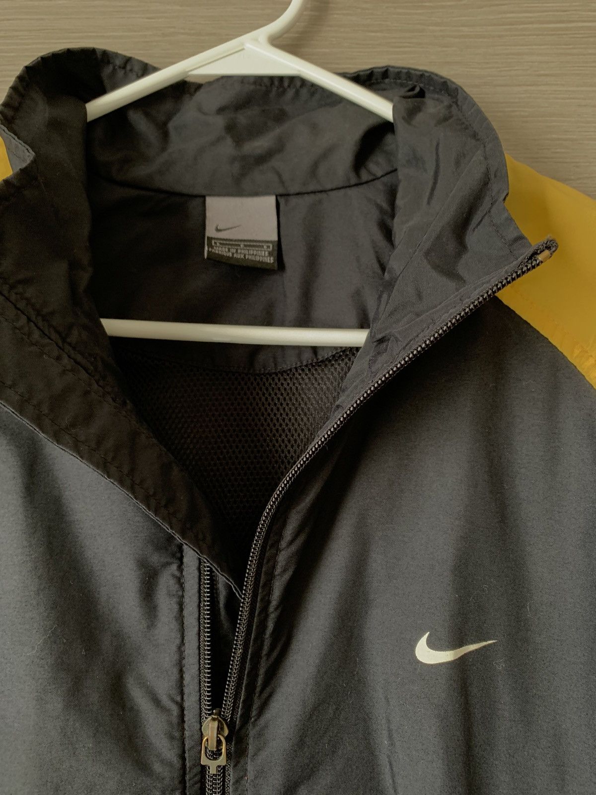 Nike × Vintage Vintage Nike Logo Windbreaker Size US L / EU 52-54 / 3 - 4 Thumbnail