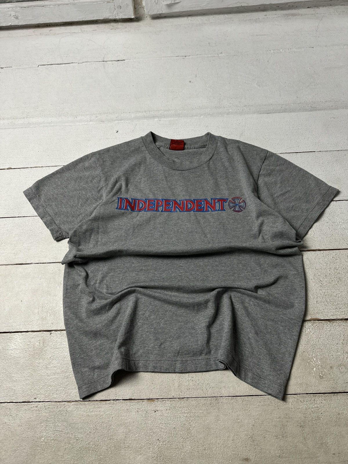 Independent Truck Co. 🚨VNTG INDEPENDENT SKATE T-SHIRT BIG LOGO GRAY Size US S / EU 44-46 / 1 - 1 Thumbnail