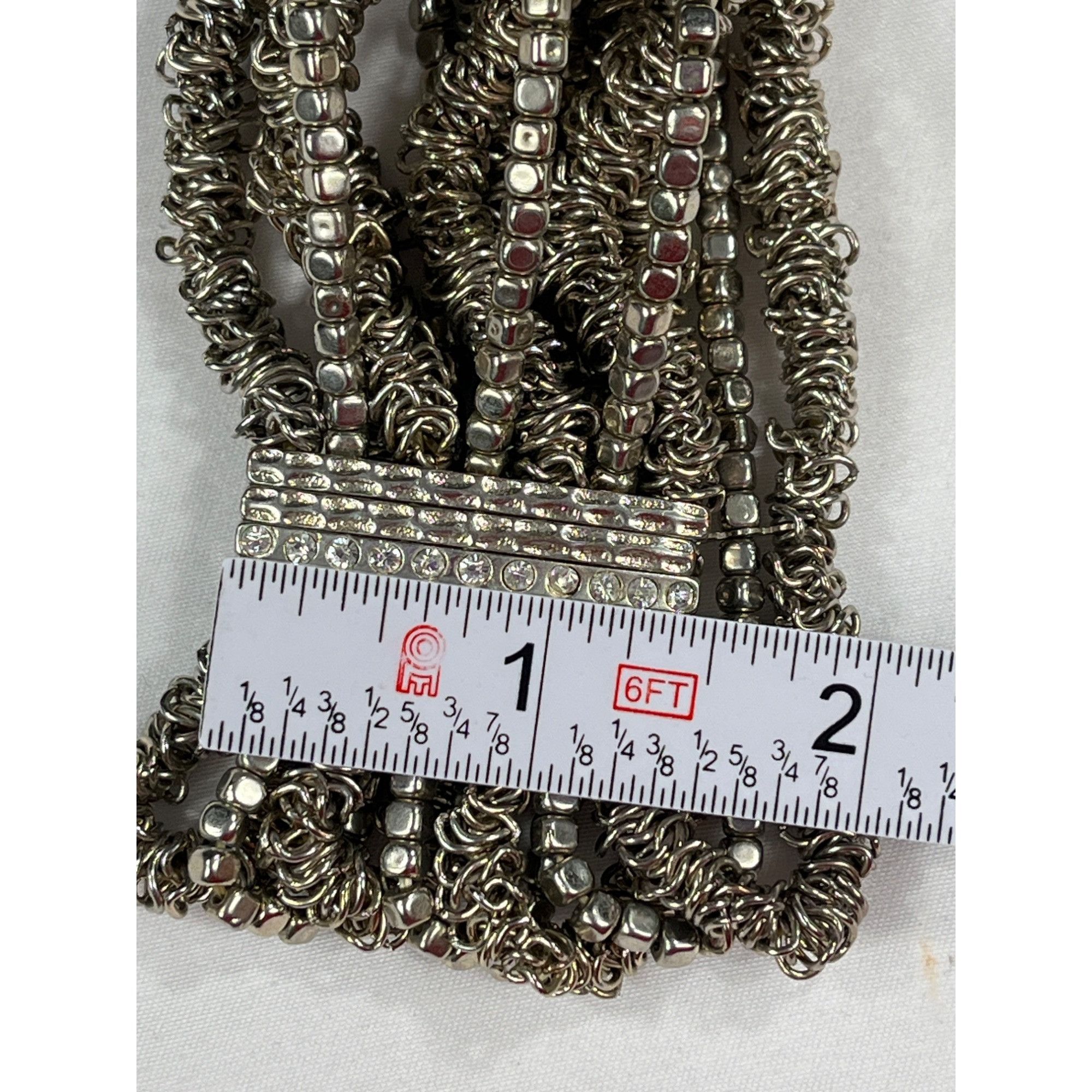 Vintage Vintage SKU 7890 Silver Tone Stretch Bracelet With Rhineston Size ONE SIZE - 3 Thumbnail