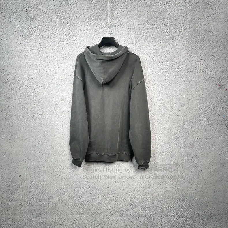 Balenciaga Balenciaga Washed Classic Portrait Series Dog Logo Printed Size US M / EU 48-50 / 2 - 2 Thumbnail
