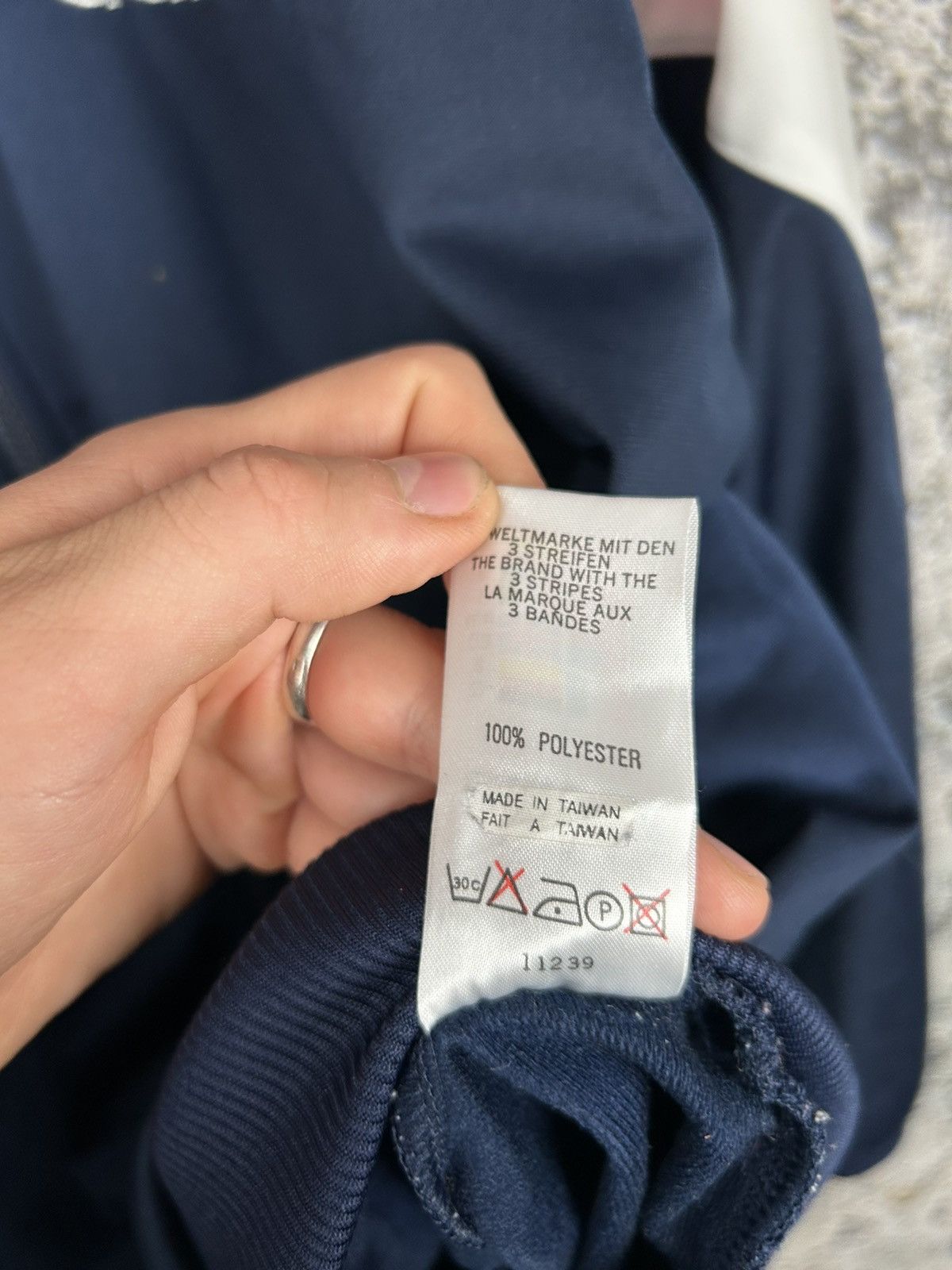 Adidas Vintage Adidas 90s Nylon Light Jacket Sportswear Size US L / EU 52-54 / 3 - 8 Thumbnail