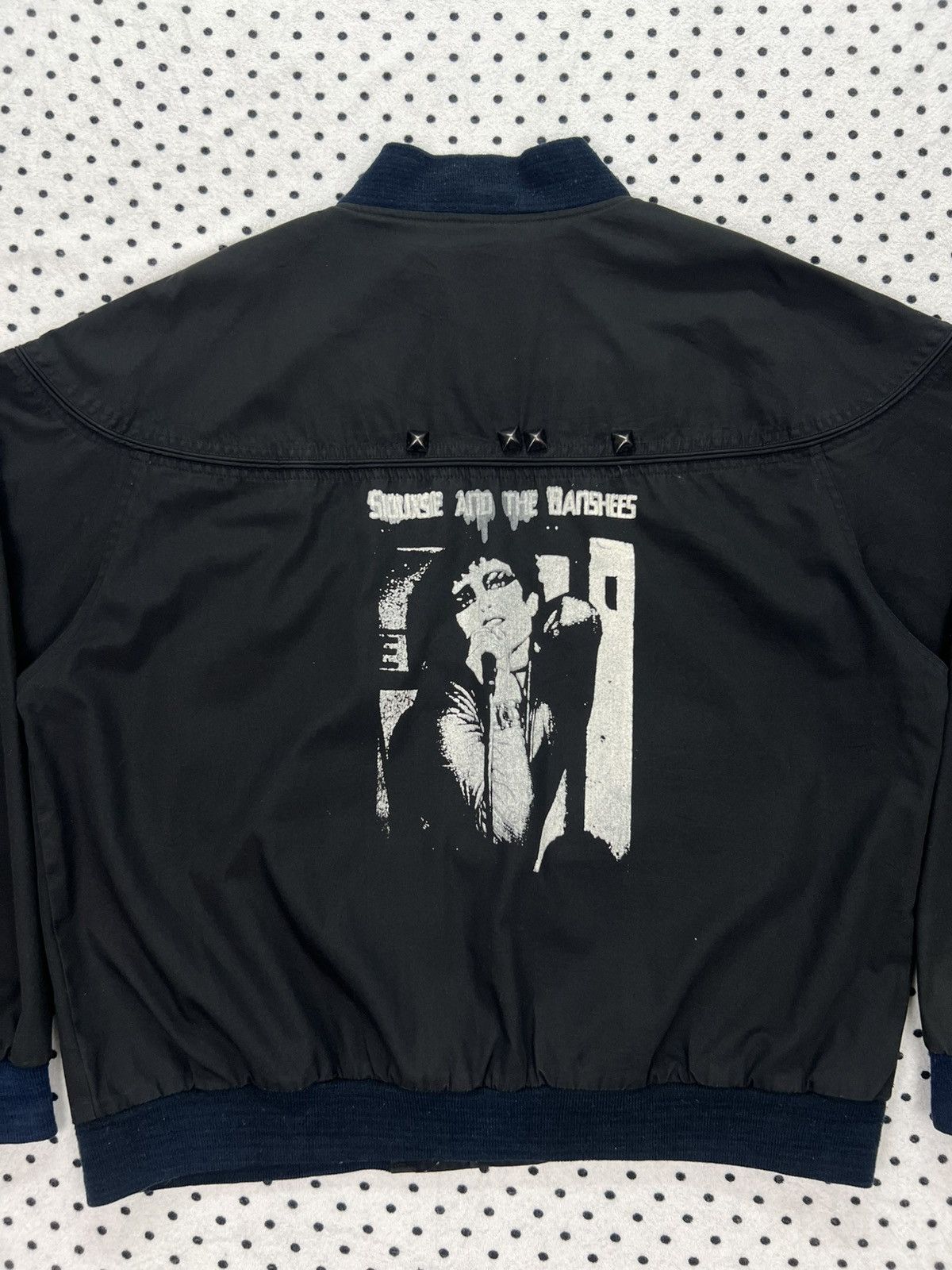 Vintage Vintage Siouxsie And The Banshees Studded Bomber Jacket Size US L / EU 52-54 / 3 - 4 Thumbnail