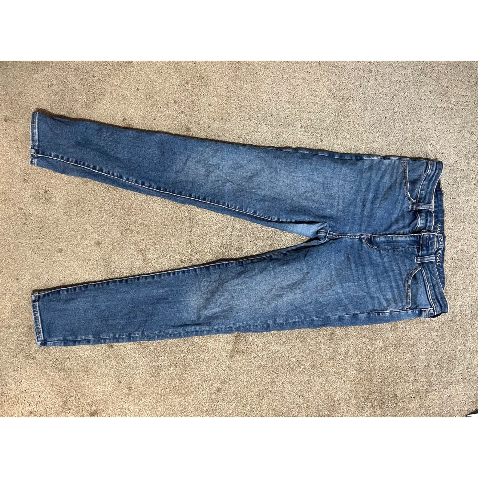American Eagle Outfitters VINTAGE American Eagle Blue Super Stretch Hi-Rise Jegging Pants 12 Reg MedWash Distresse Females/Women (if applicable) Size 34" / US 12 / IT 48 - 3 Thumbnail