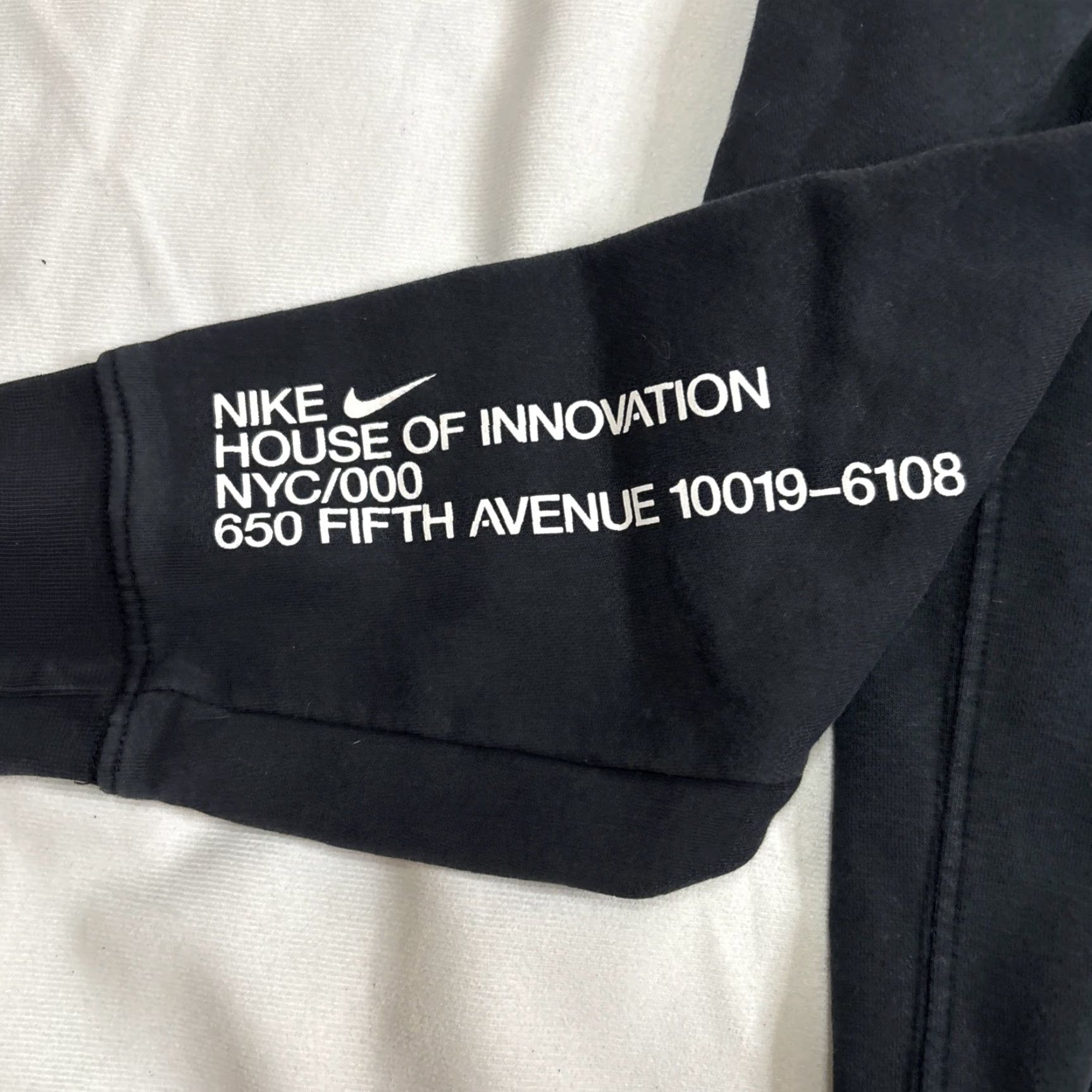 Nike Nike Hoodie Mens Large NYC House of Innovation Graphic Black Sweatshirt Size US L / EU 52-54 / 3 - 3 Thumbnail