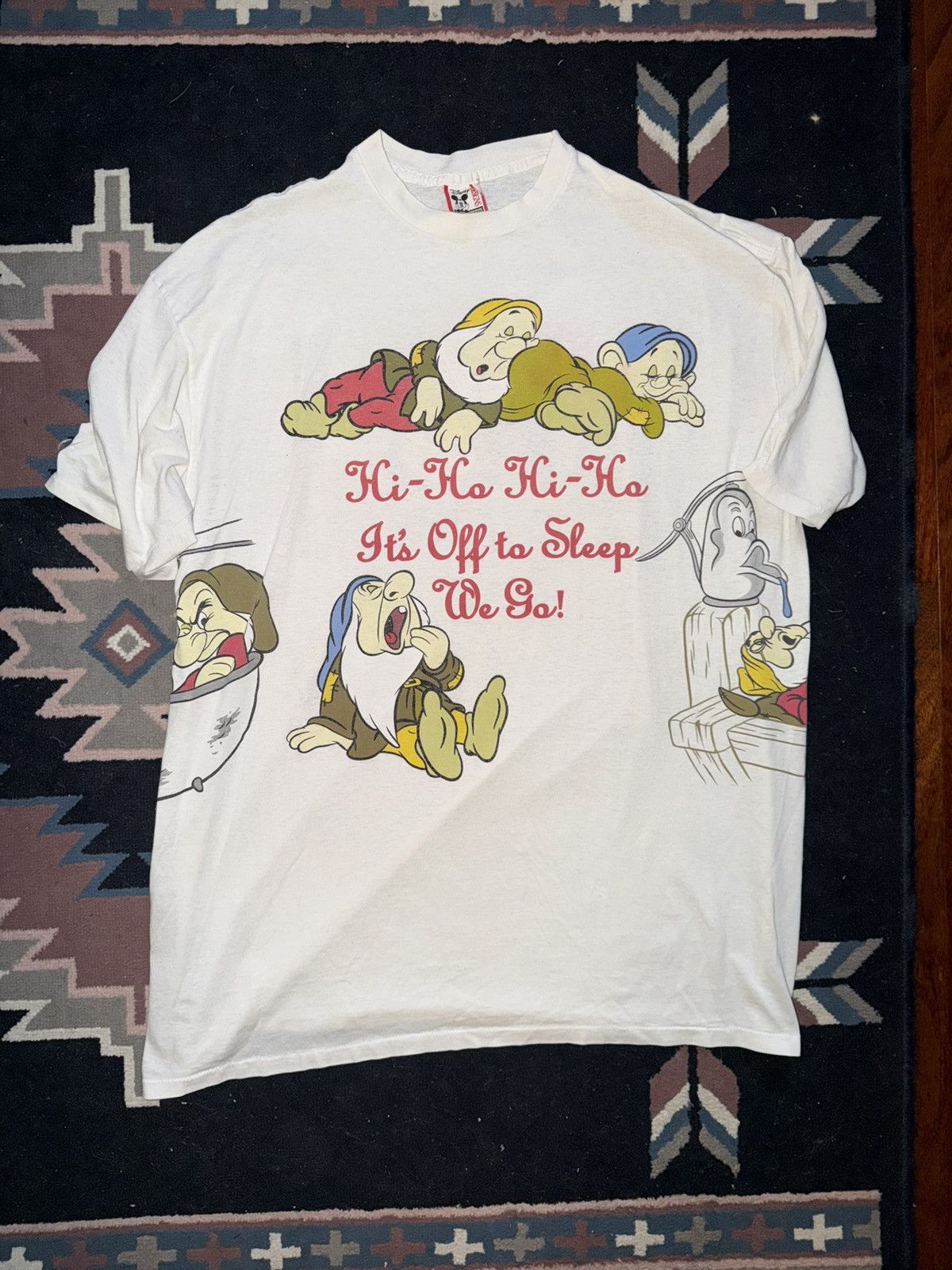 Disney Vintage 90's Disney Snow White 7 Dwarfs Oversized T Shirt Size US XXL / EU 58 / 5 - 1 Thumbnail