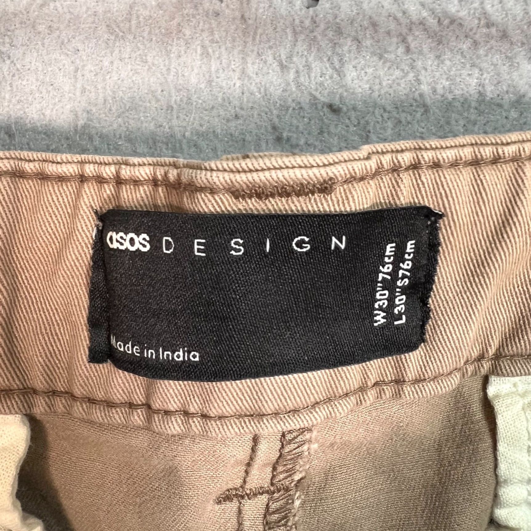 Asos ASOS Design Mens 30 Beige Tapered Leg Cargo Pants Cotton Blend Cargo Pocket, Flat Front, Regular, Cotton, Mens, Pants Size US 30 / EU 46 - 3 Thumbnail